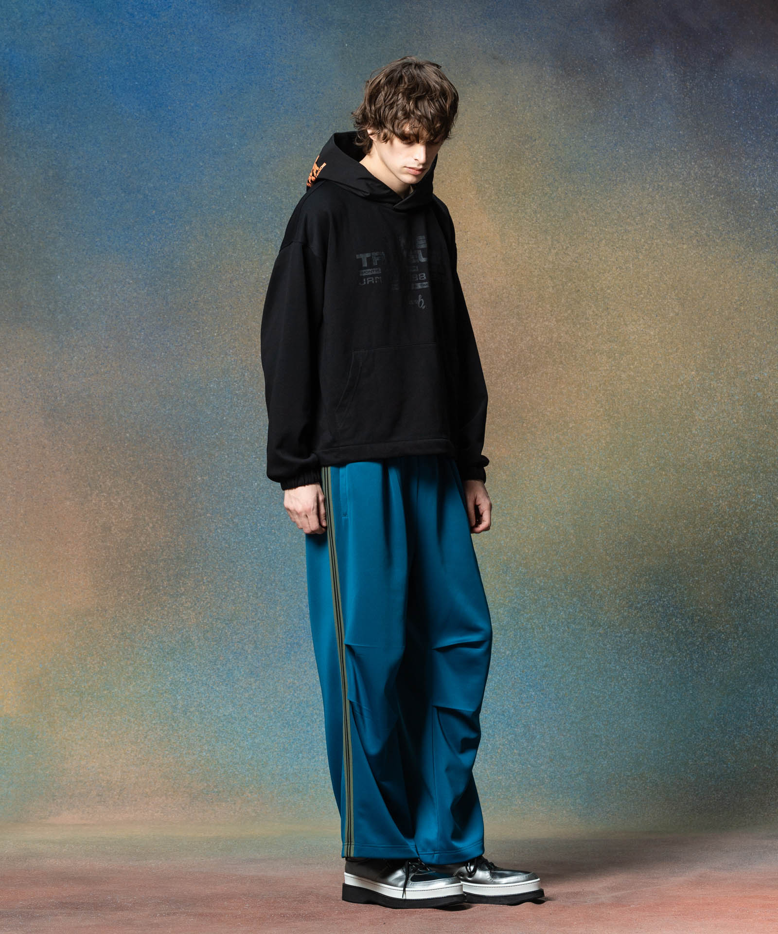 H:186 / C:89 / W:71 / H:92 着用サイズ:L