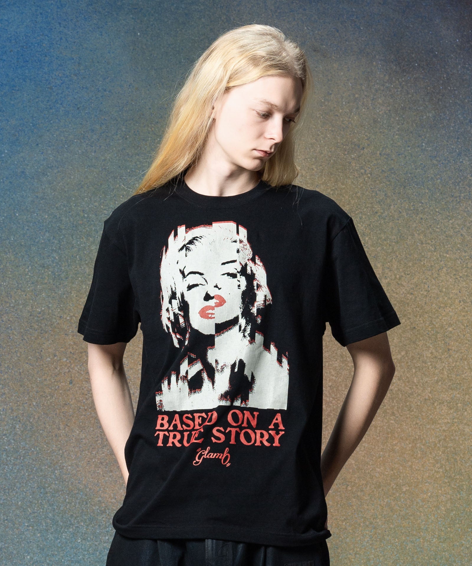 H:185 / C:78 / W:64 / H:88 着用サイズ:M