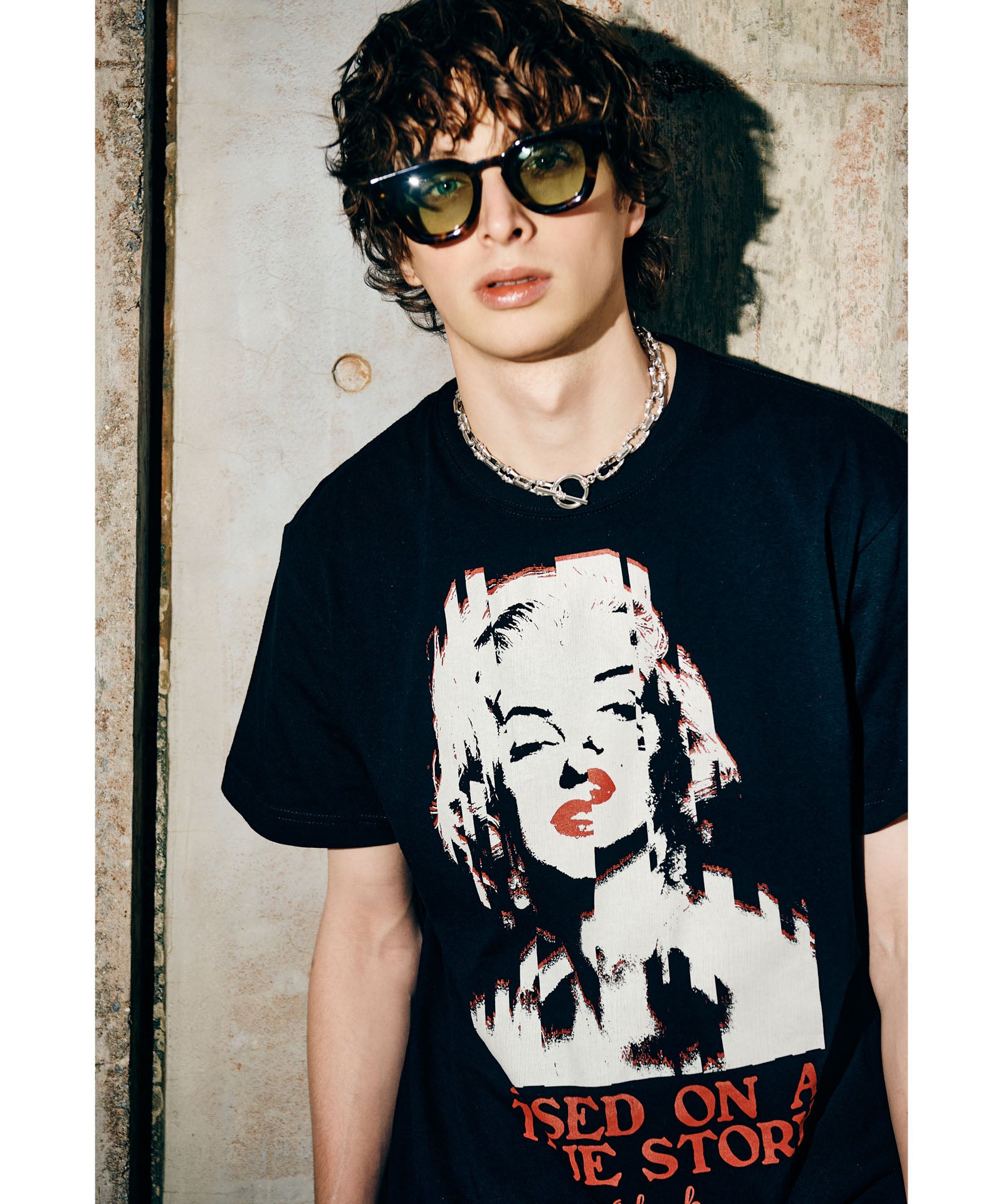 H:186 / C:89 / W:71 / H:92 着用サイズ:M