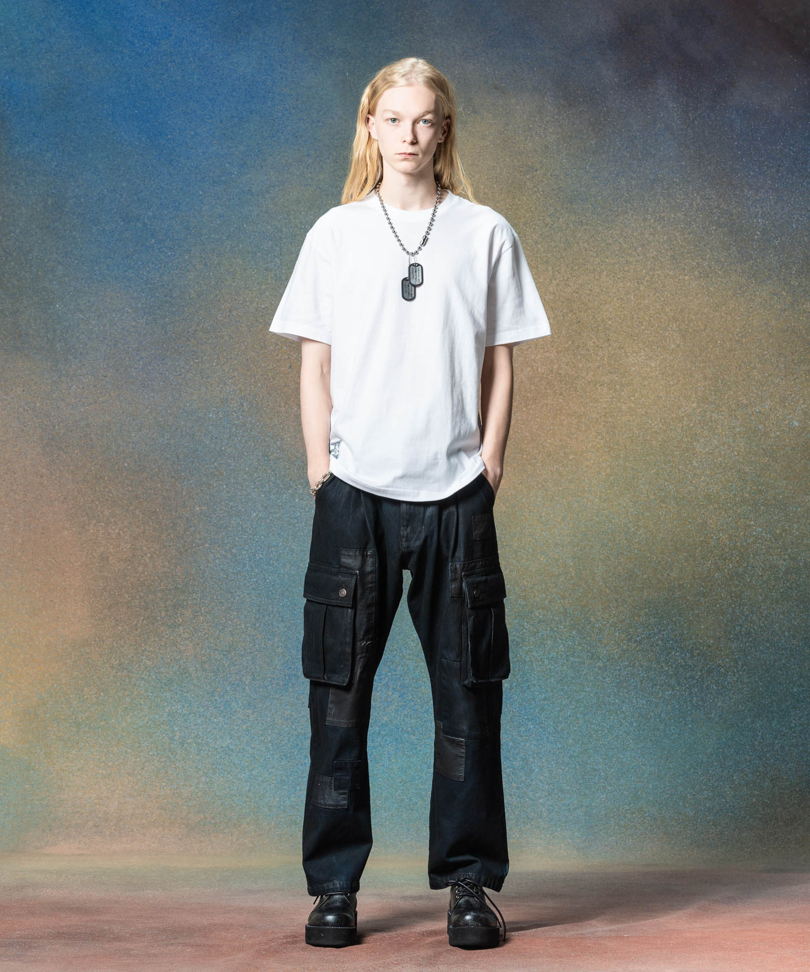 H:185 / C:78 / W:64 / H:88 着用サイズ:M