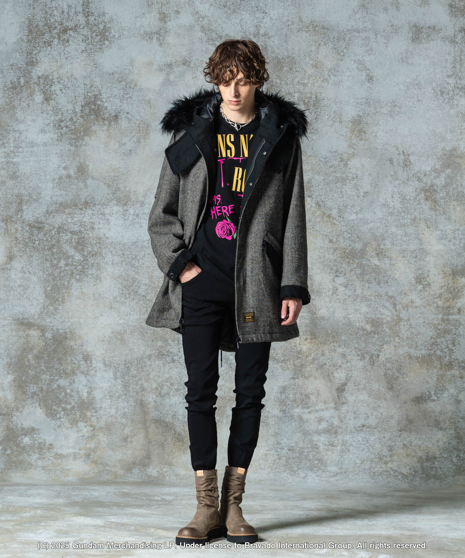 H:186 / C:89 / W:71 / H:92 着用サイズ:L