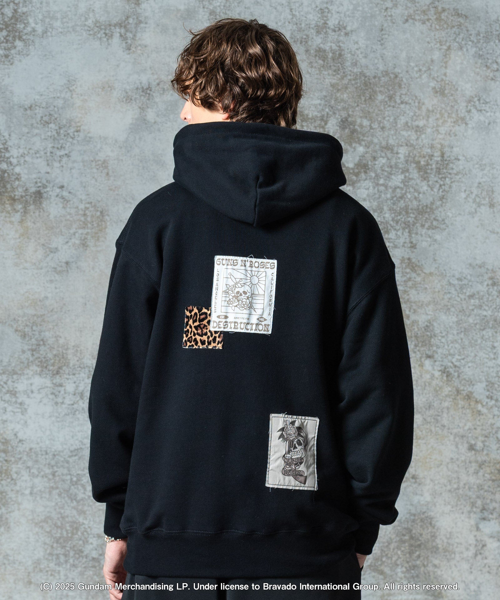 H:186 / C:89 / W:71 / H:92 着用サイズ:L