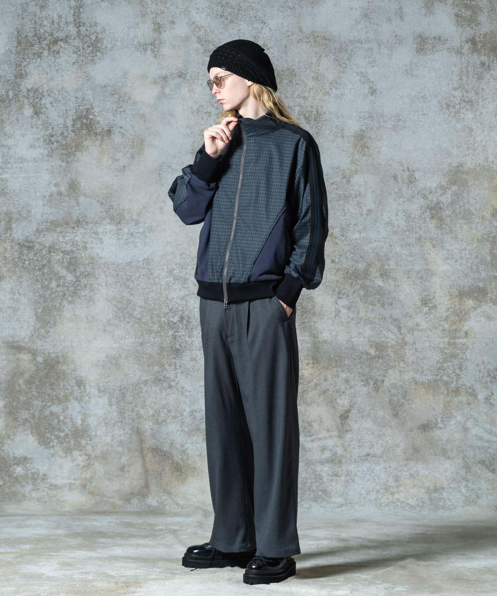 H:185 / C:78 / W:64 / H:88 着用サイズ:L