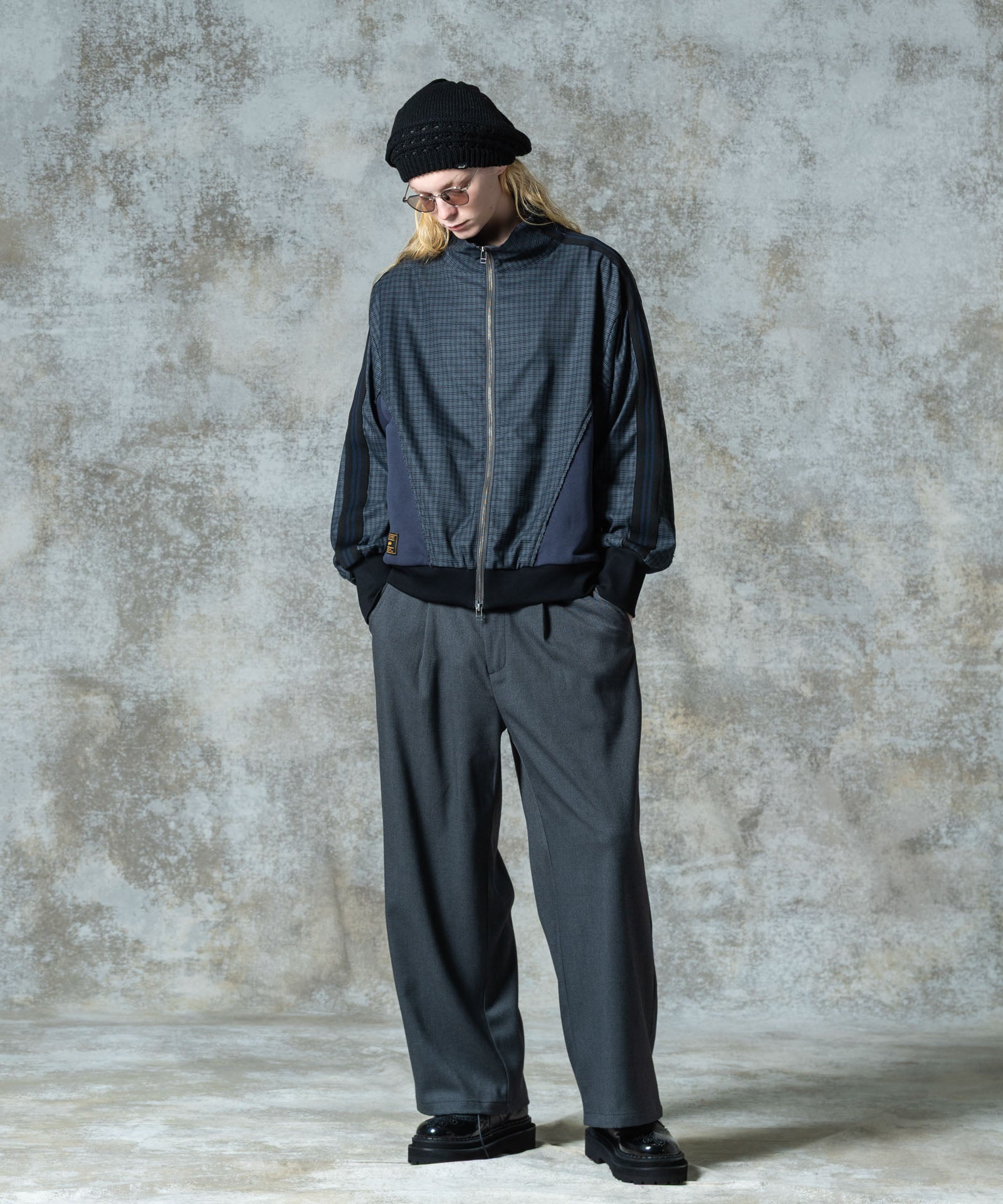 H:185 / C:78 / W:64 / H:88 着用サイズ:L