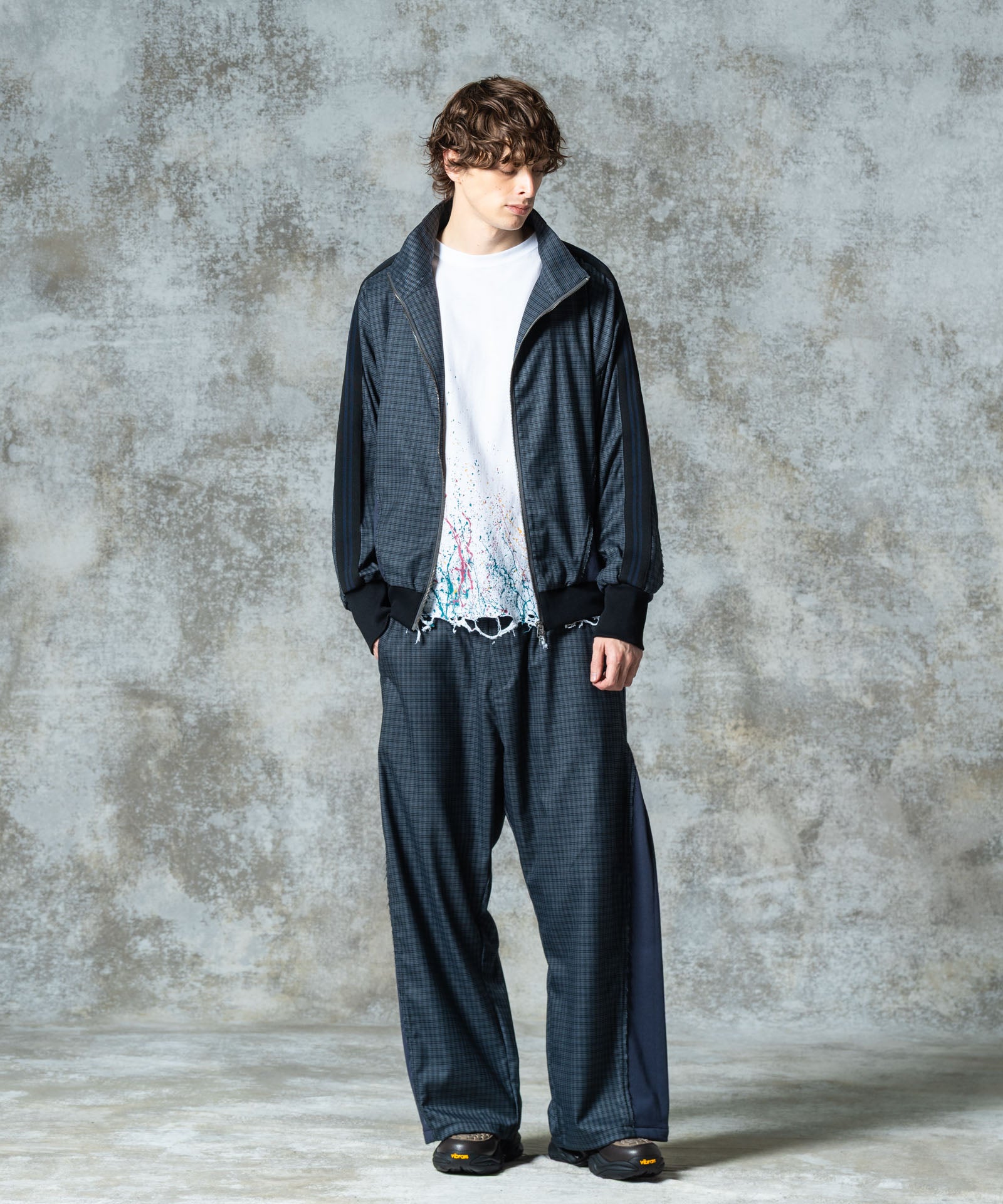 H:186 / C:89 / W:71 / H:92 着用サイズ:L