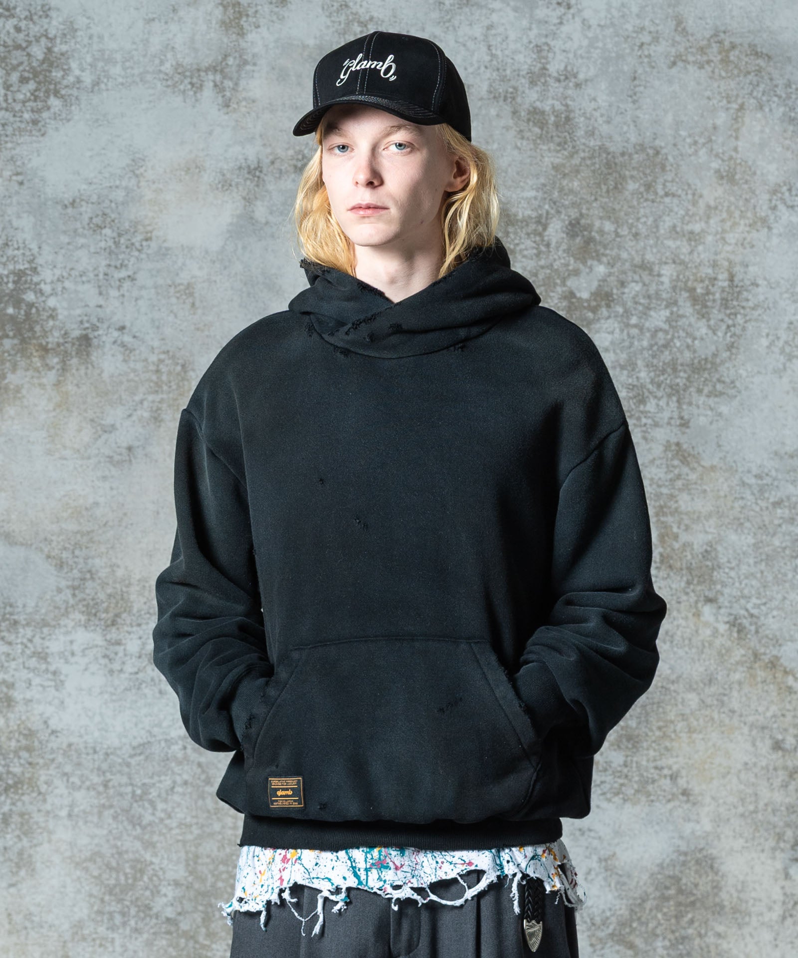 H:185 / C:78 / W:64 / H:88 着用サイズ:M