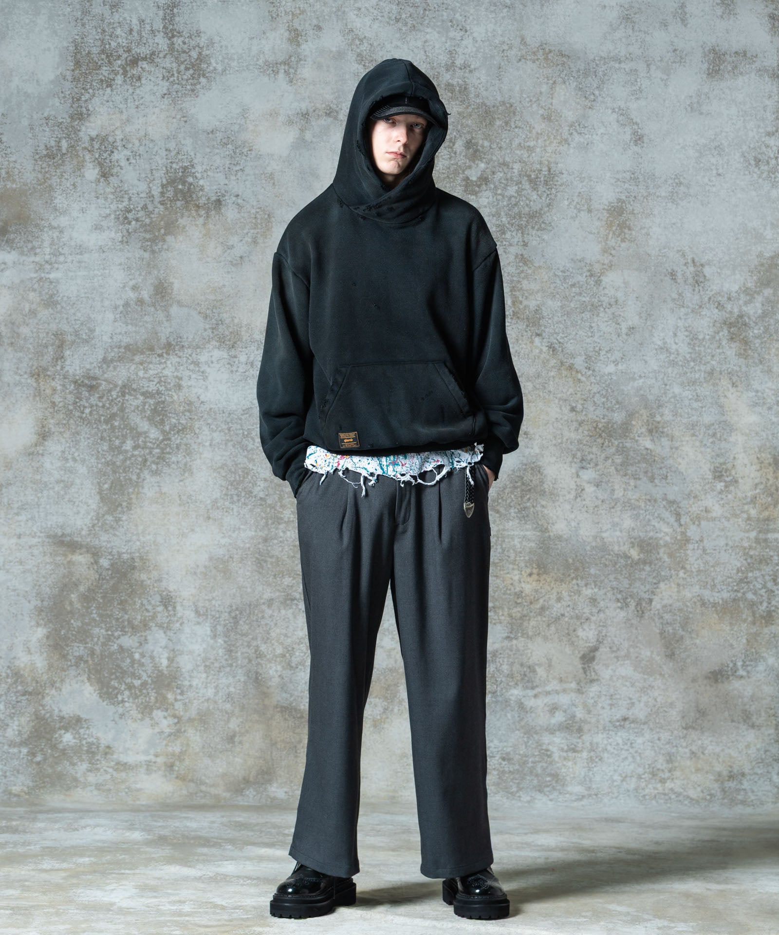 H:185 / C:78 / W:64 / H:88 着用サイズ:M