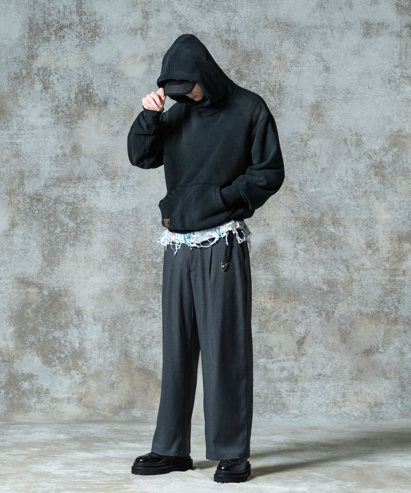 H:185 / C:78 / W:64 / H:88 着用サイズ:M