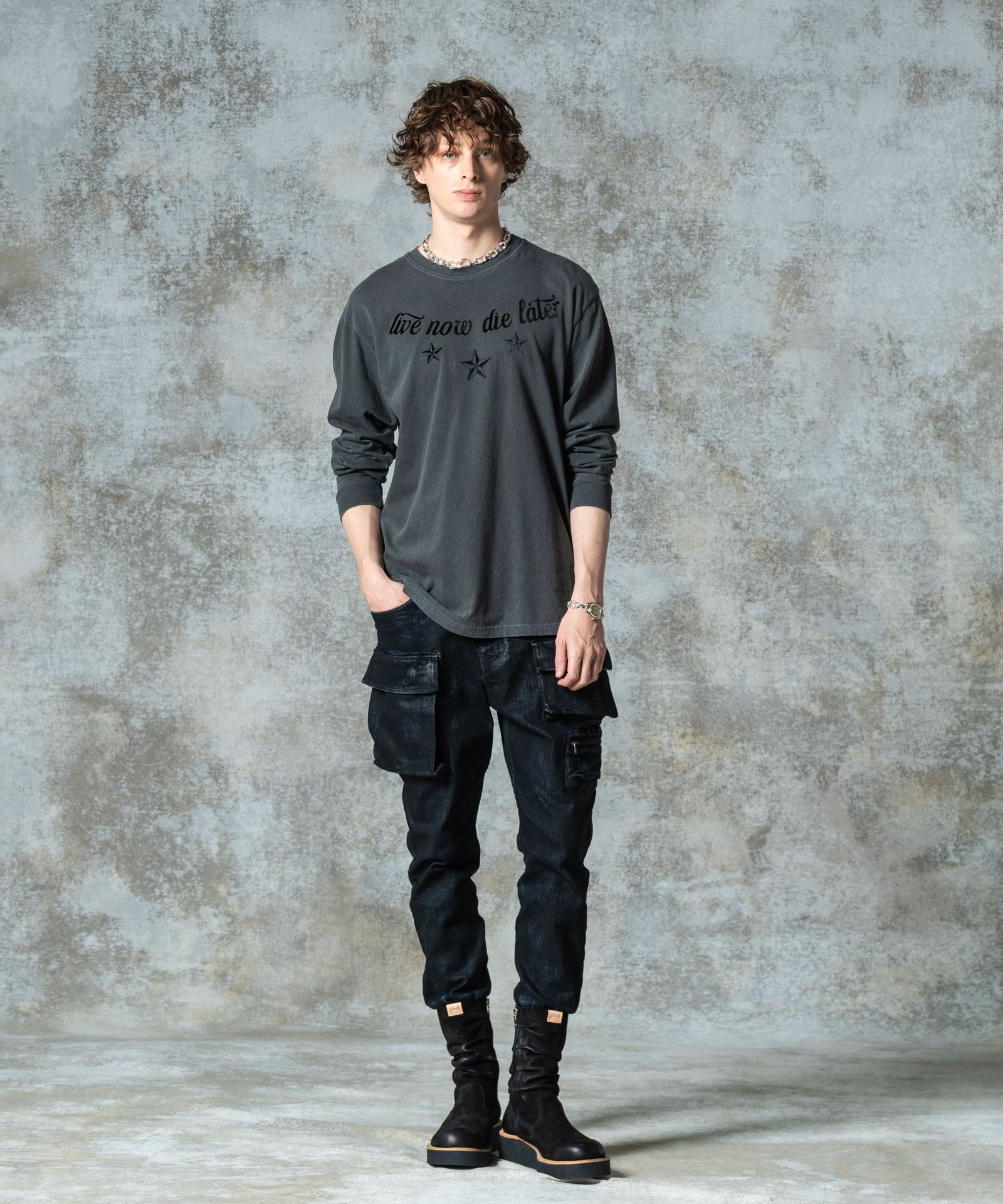 H:186 / C:89 / W:71 / H:92 着用サイズ:M