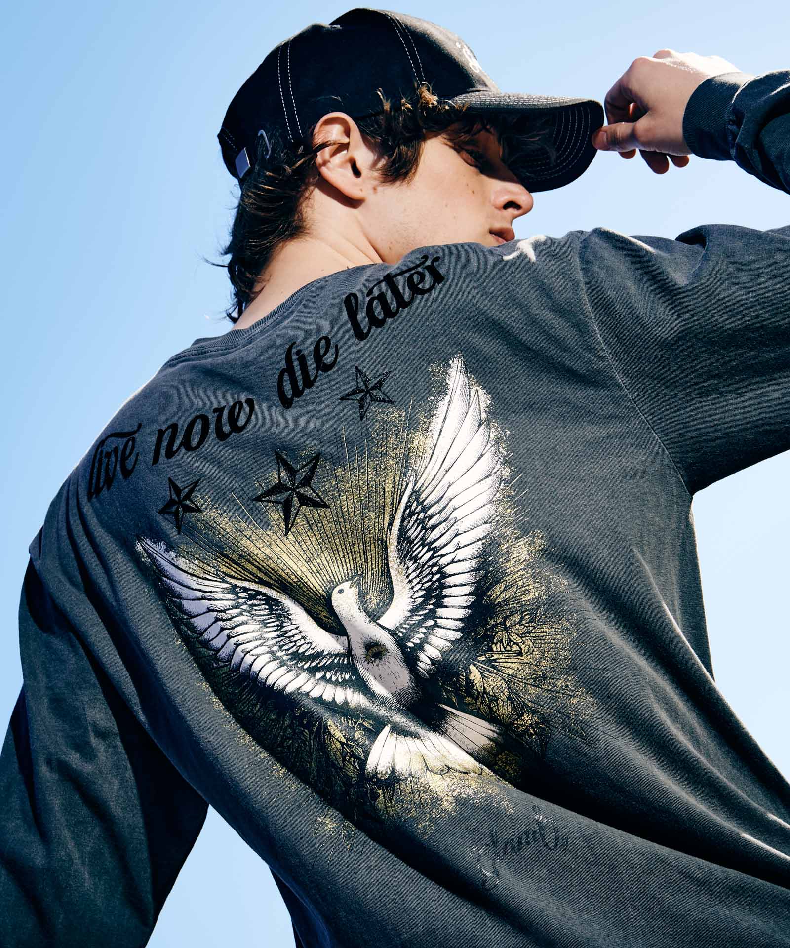 H:186 / C:89 / W:71 / H:92 着用サイズ:M