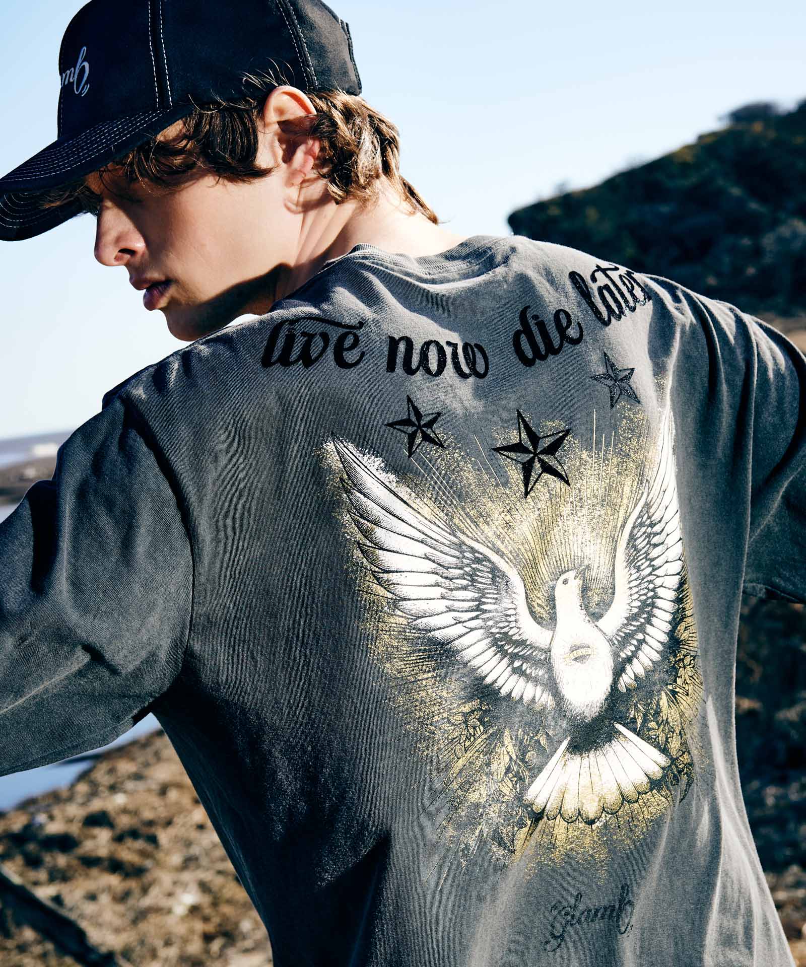 H:186 / C:89 / W:71 / H:92 着用サイズ:M