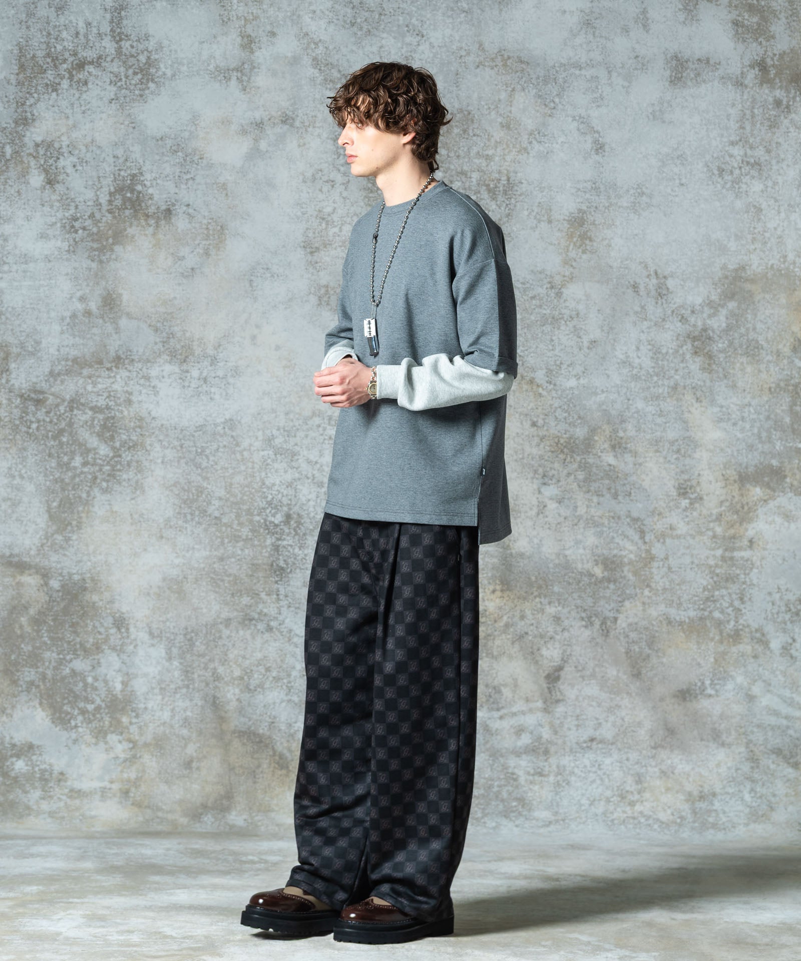 H:186 / C:89 / W:71 / H:92 着用サイズ:M