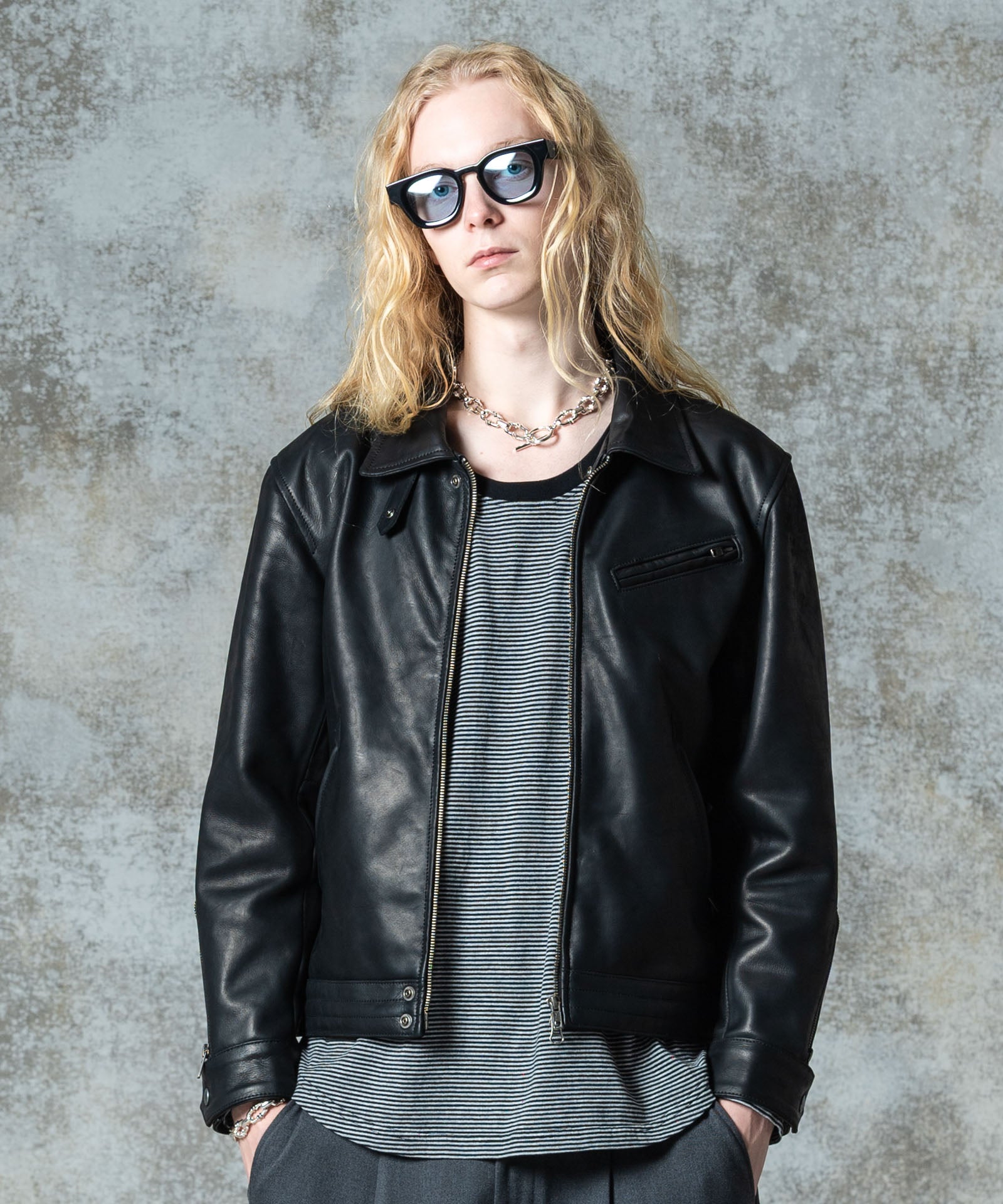 H:185 / C:78 / W:64 / H:88 着用サイズ:M