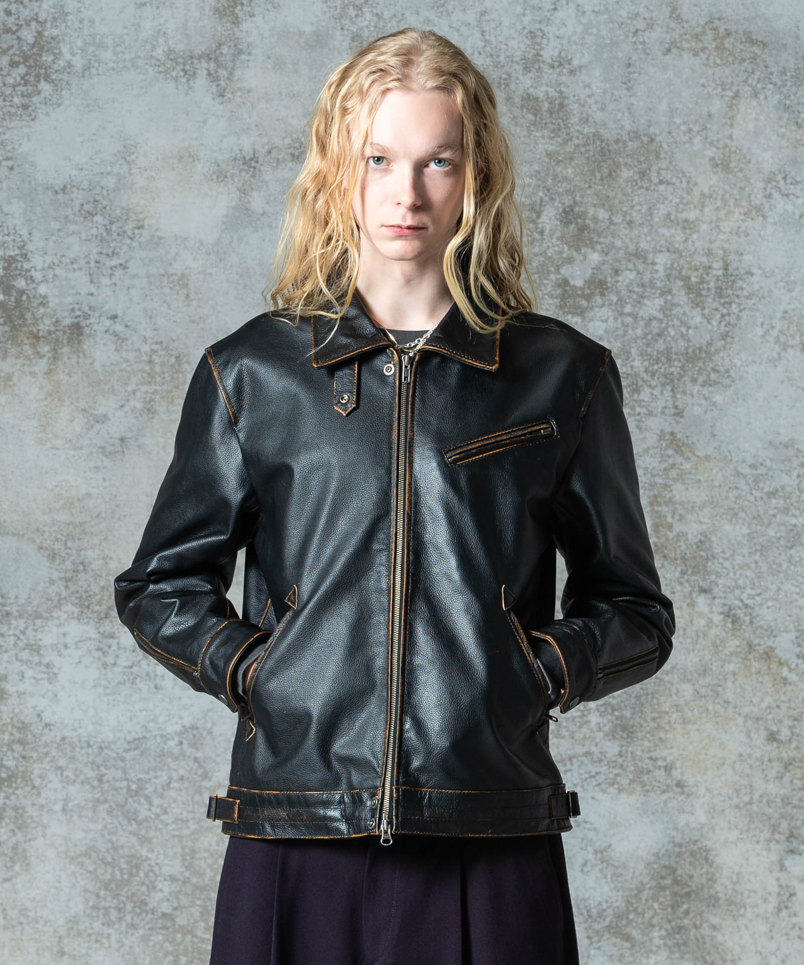 H:185 / C:78 / W:64 / H:88 着用サイズ:L