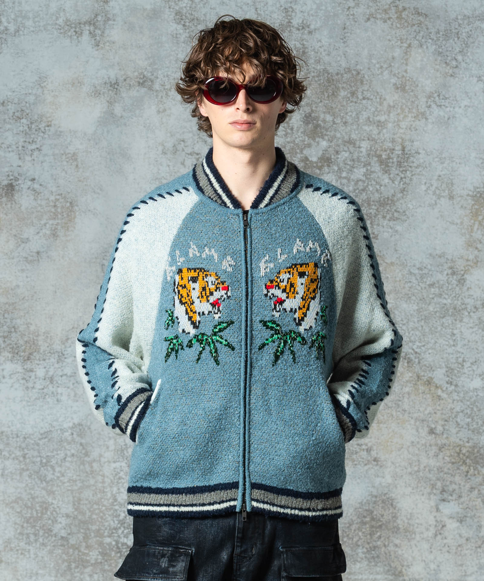 H:186 / C:89 / W:71 / H:92 着用サイズ:L