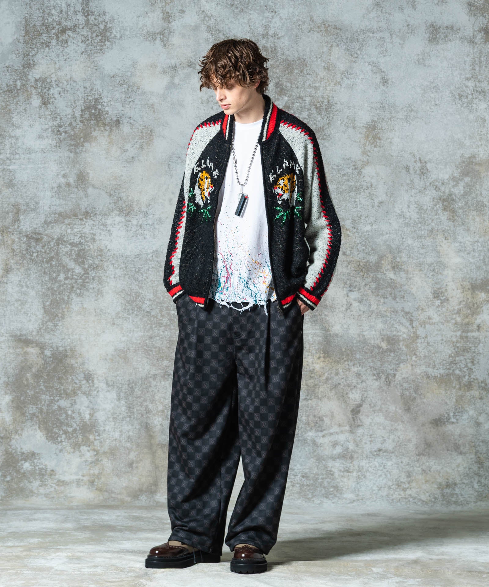 H:186 / C:89 / W:71 / H:92 着用サイズ:M