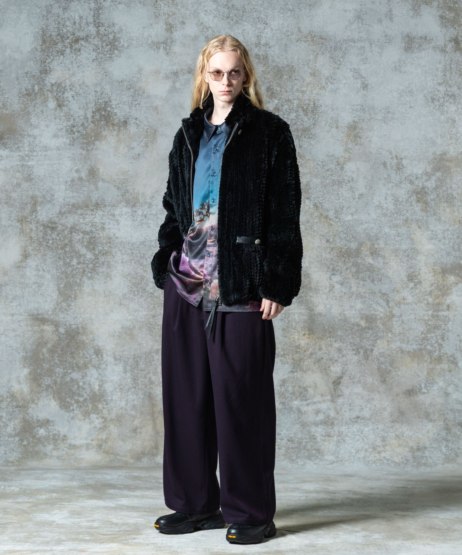 H:185 / C:78 / W:64 / H:88 着用サイズ:L