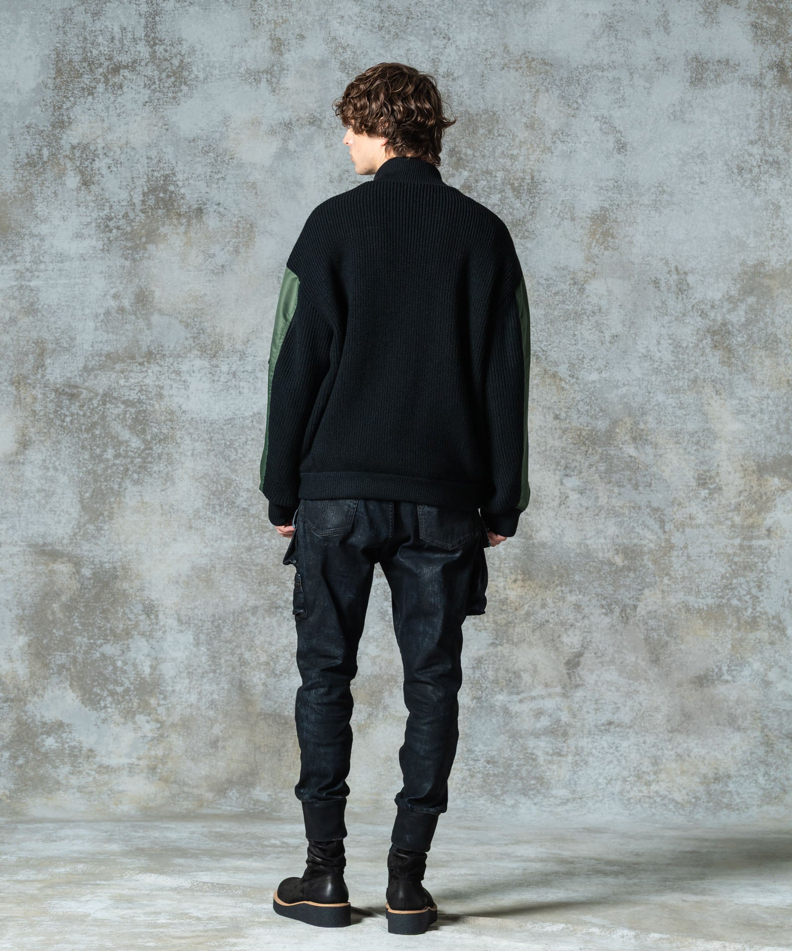 H:186 / C:89 / W:71 / H:92 着用サイズ:M