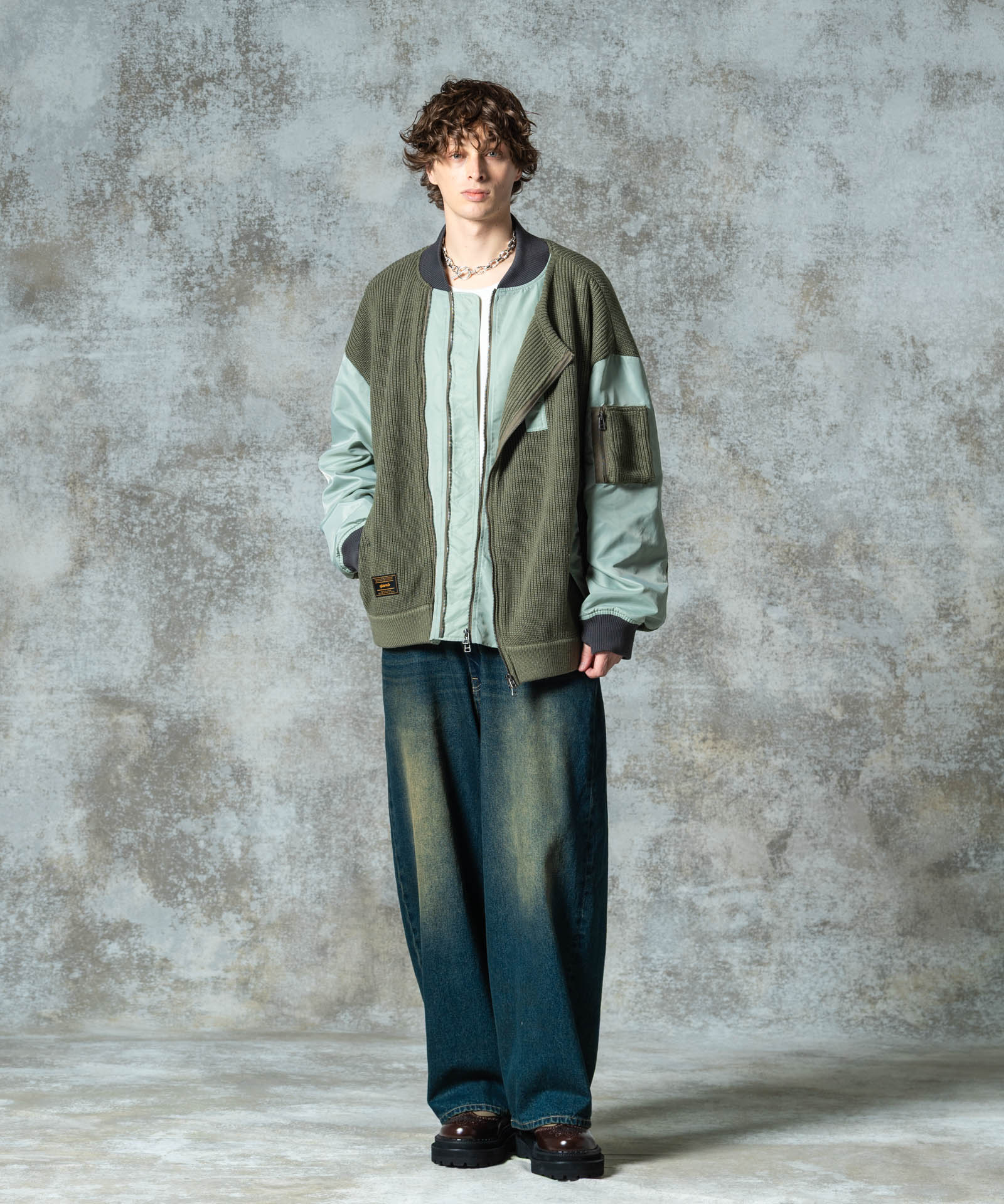 H:186 / C:89 / W:71 / H:92 着用サイズ:L