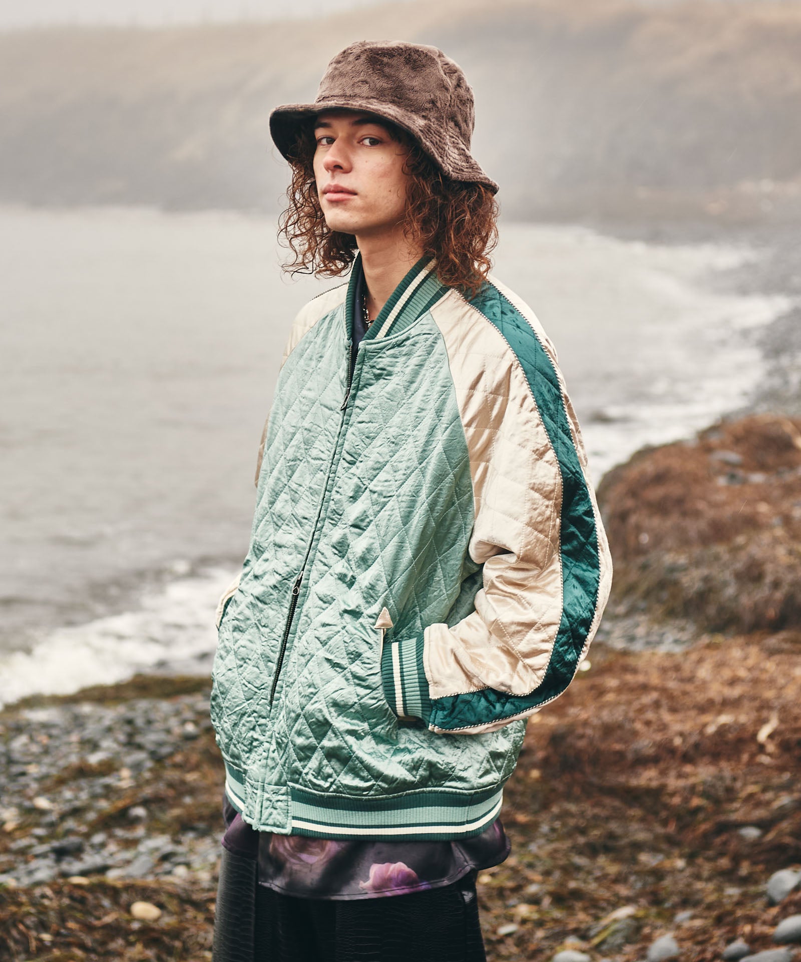 H:175 / C:83 / W:66 / H:87 着用サイズ:L