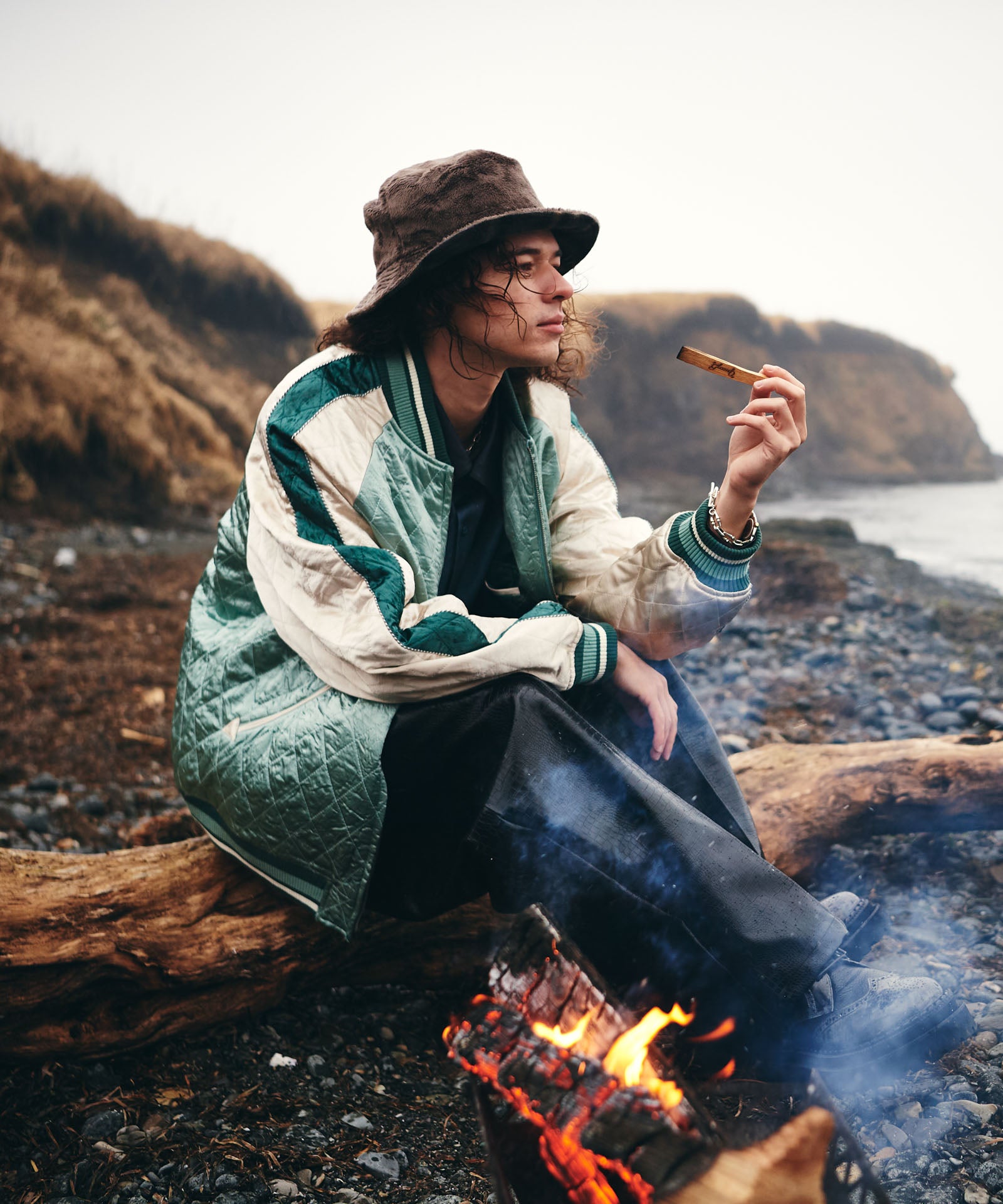 H:175 / C:83 / W:66 / H:87 着用サイズ:L