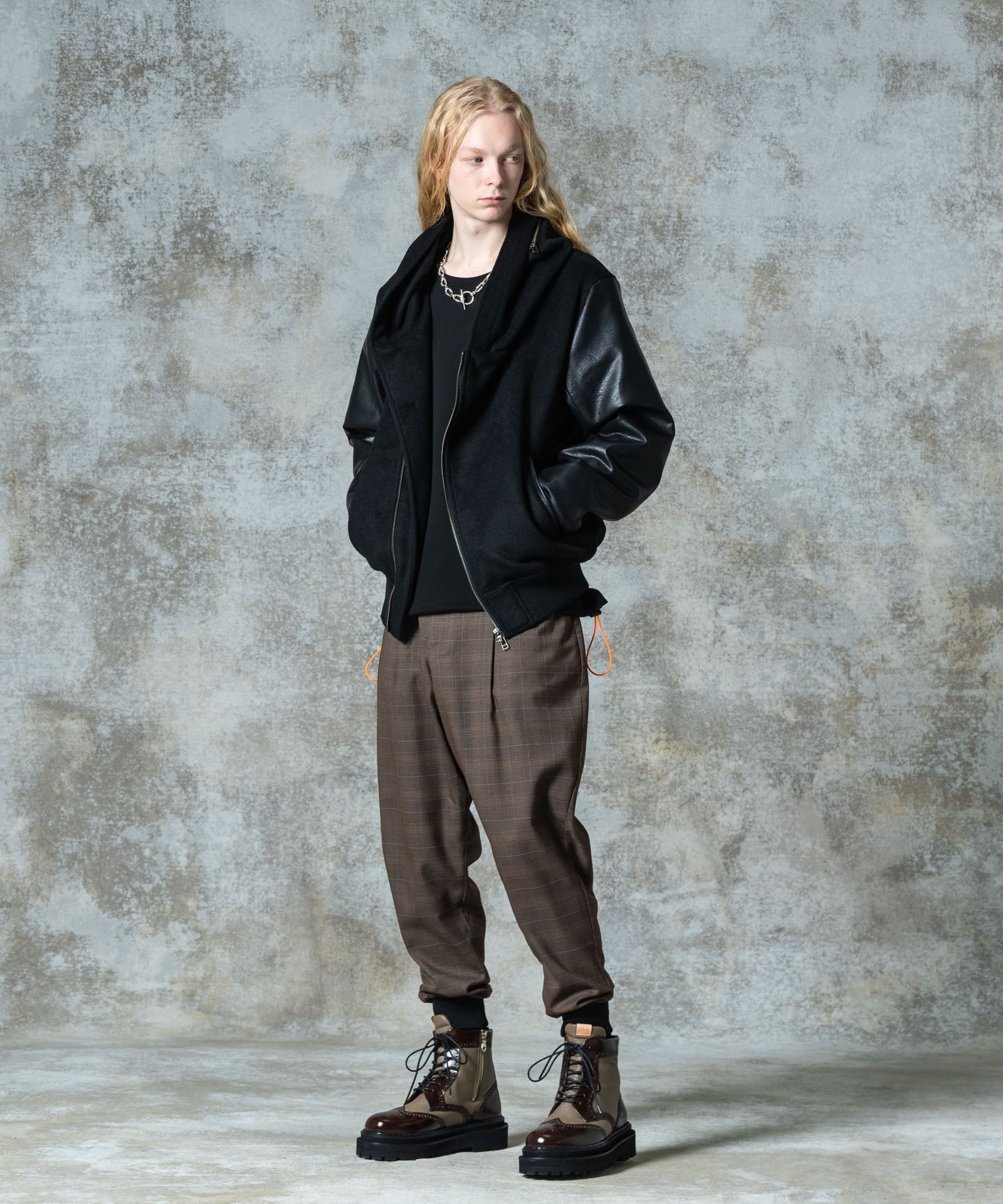 H:185 / C:78 / W:64 / H:88 着用サイズ:M