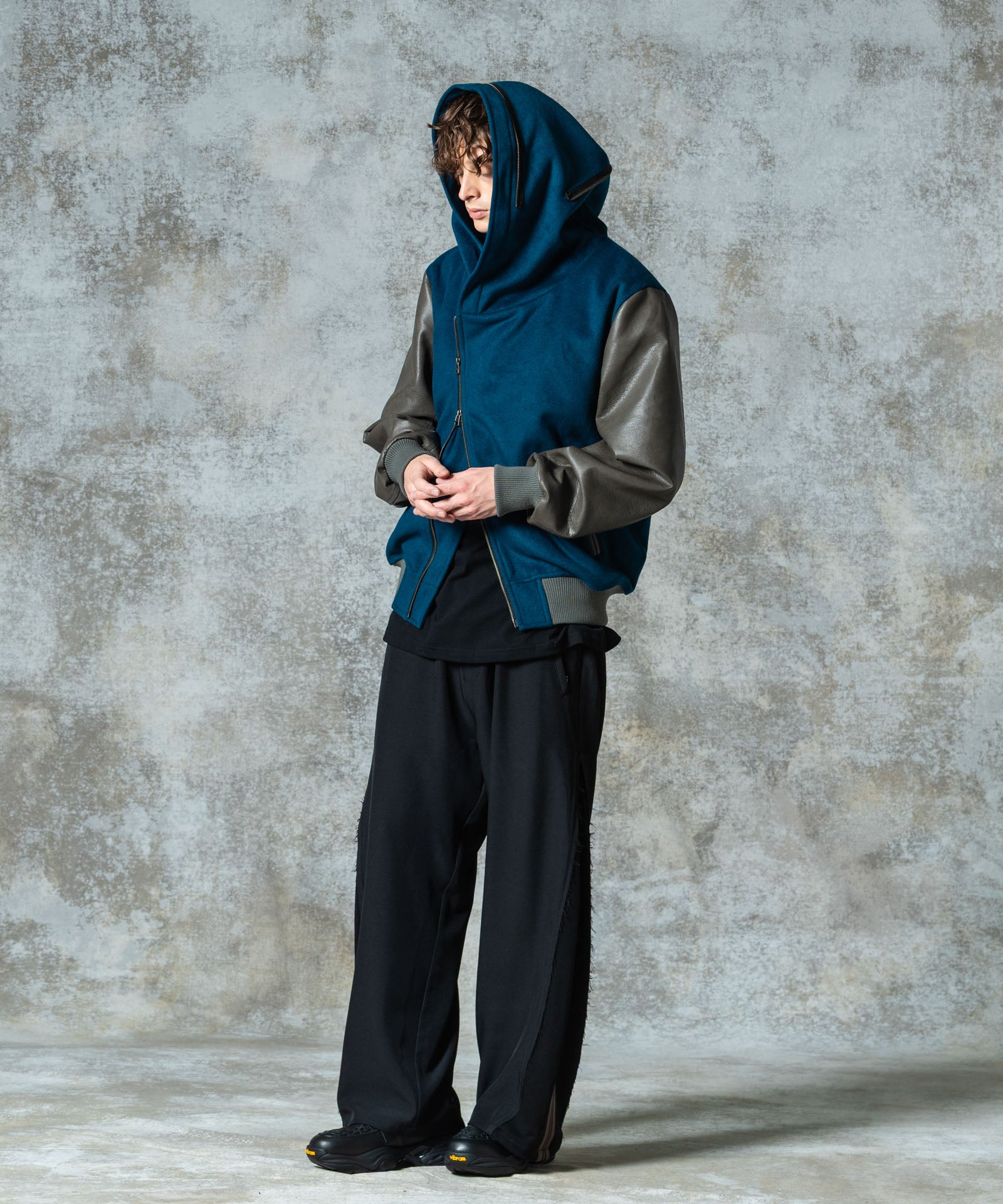 H:186 / C:89 / W:71 / H:92 着用サイズ:L