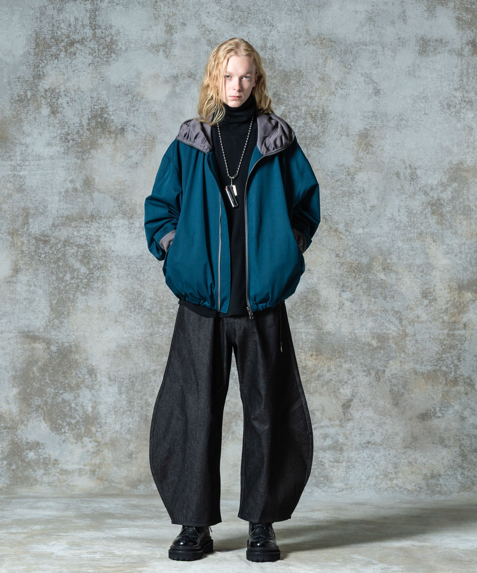 H:185 / C:78 / W:64 / H:88 着用サイズ:L