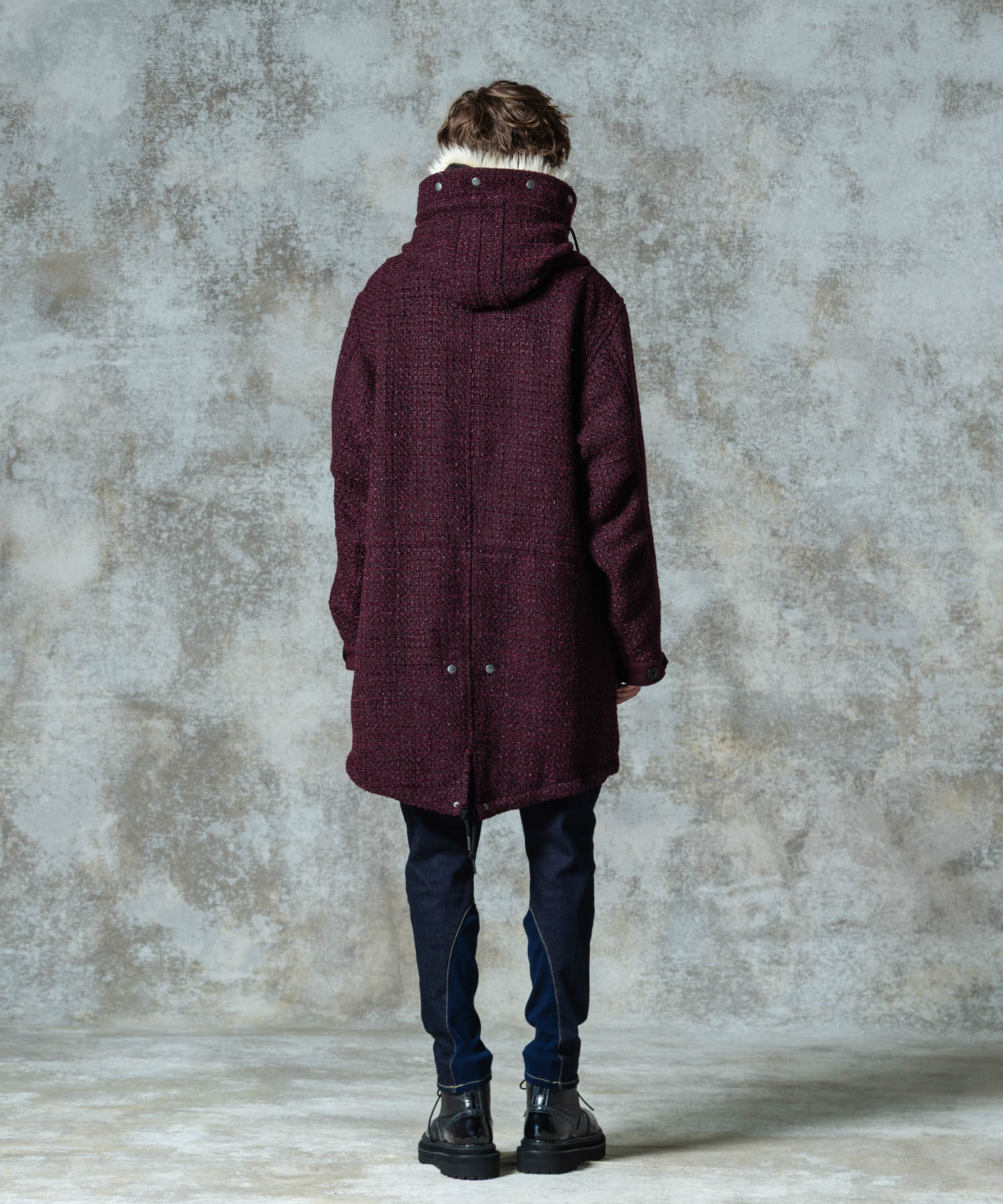 H:186 / C:89 / W:71 / H:92 着用サイズ:L