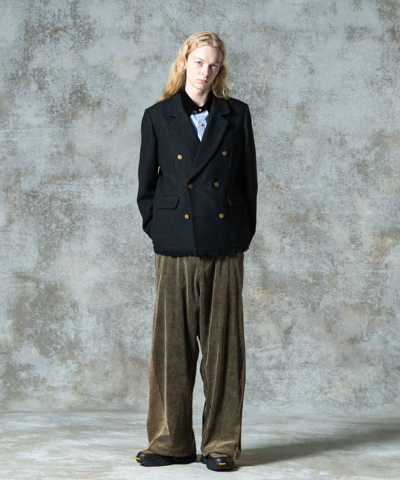 H:185 / C:78 / W:64 / H:88 着用サイズ:L