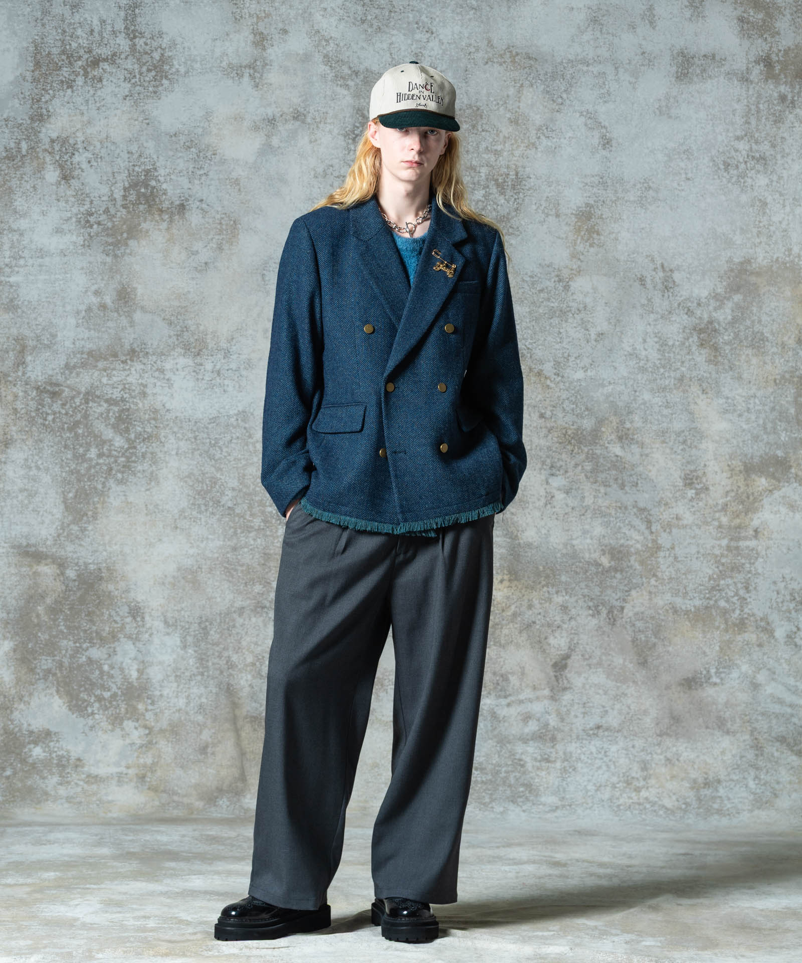 H:185 / C:78 / W:64 / H:88 着用サイズ:L