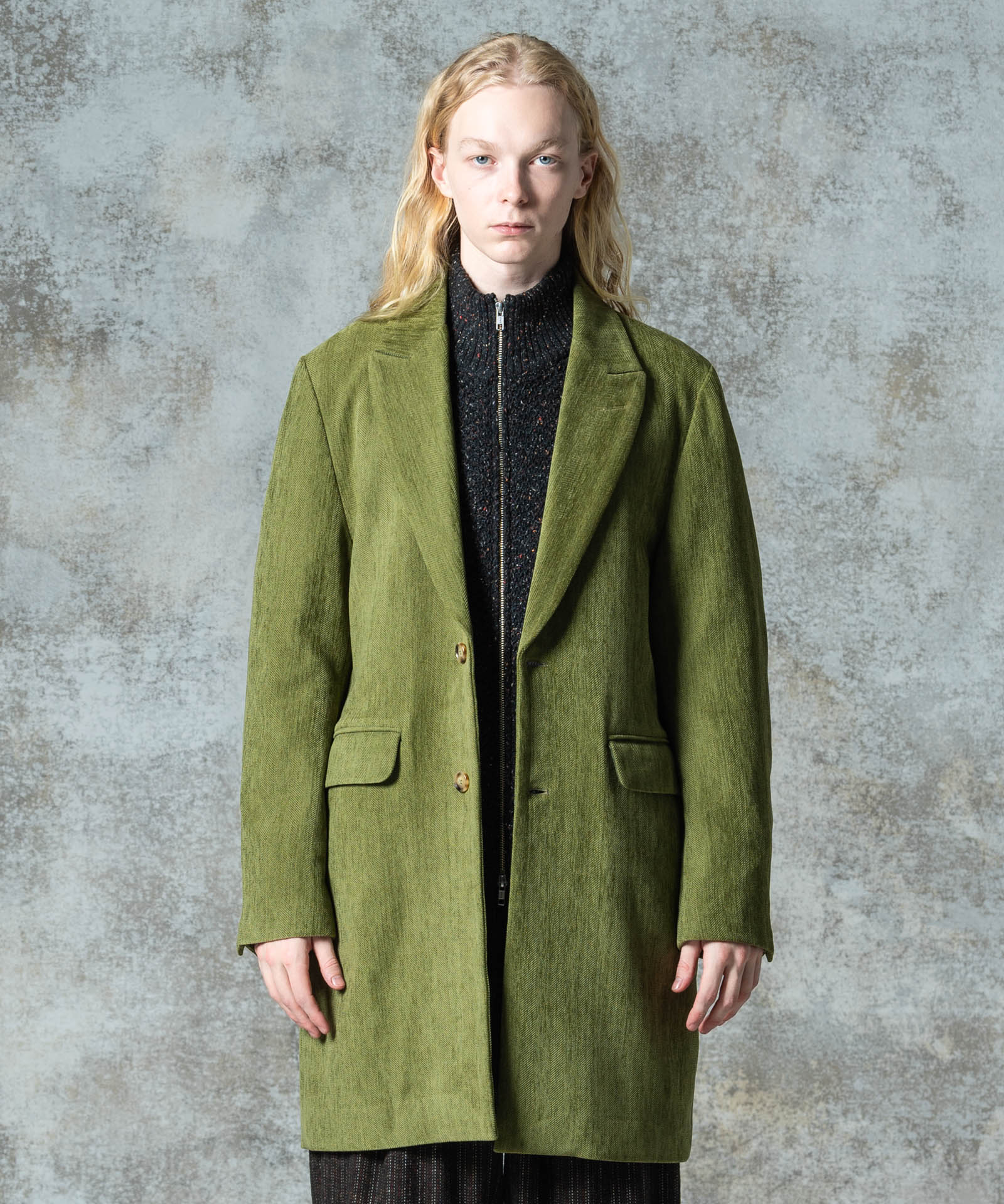 H:185 / C:78 / W:64 / H:88 着用サイズ:M