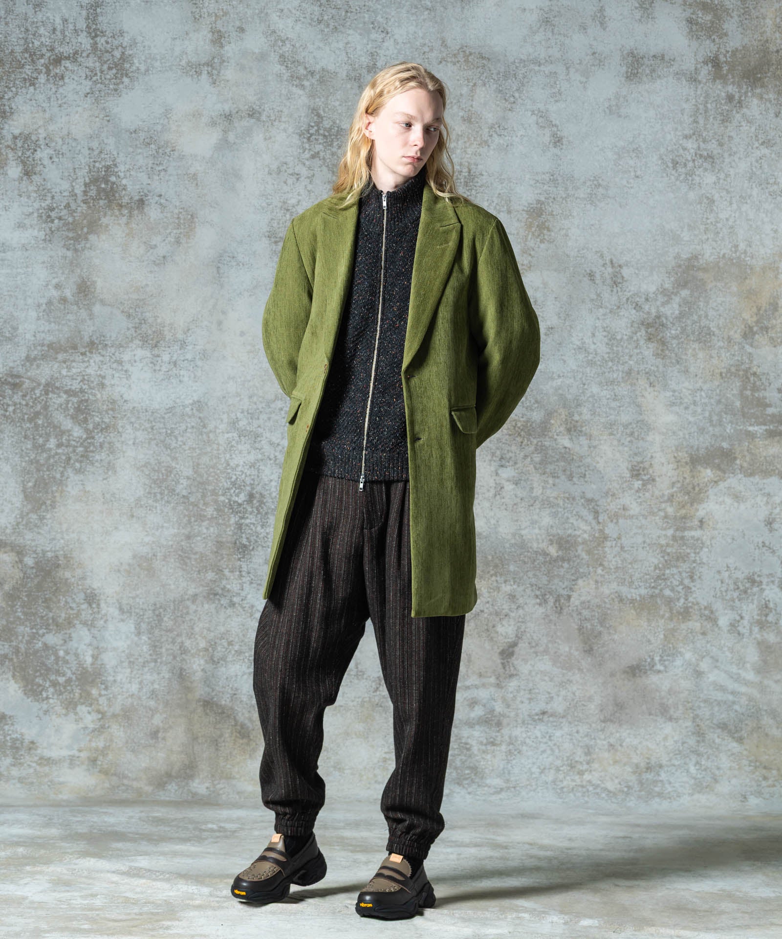 H:185 / C:78 / W:64 / H:88 着用サイズ:M