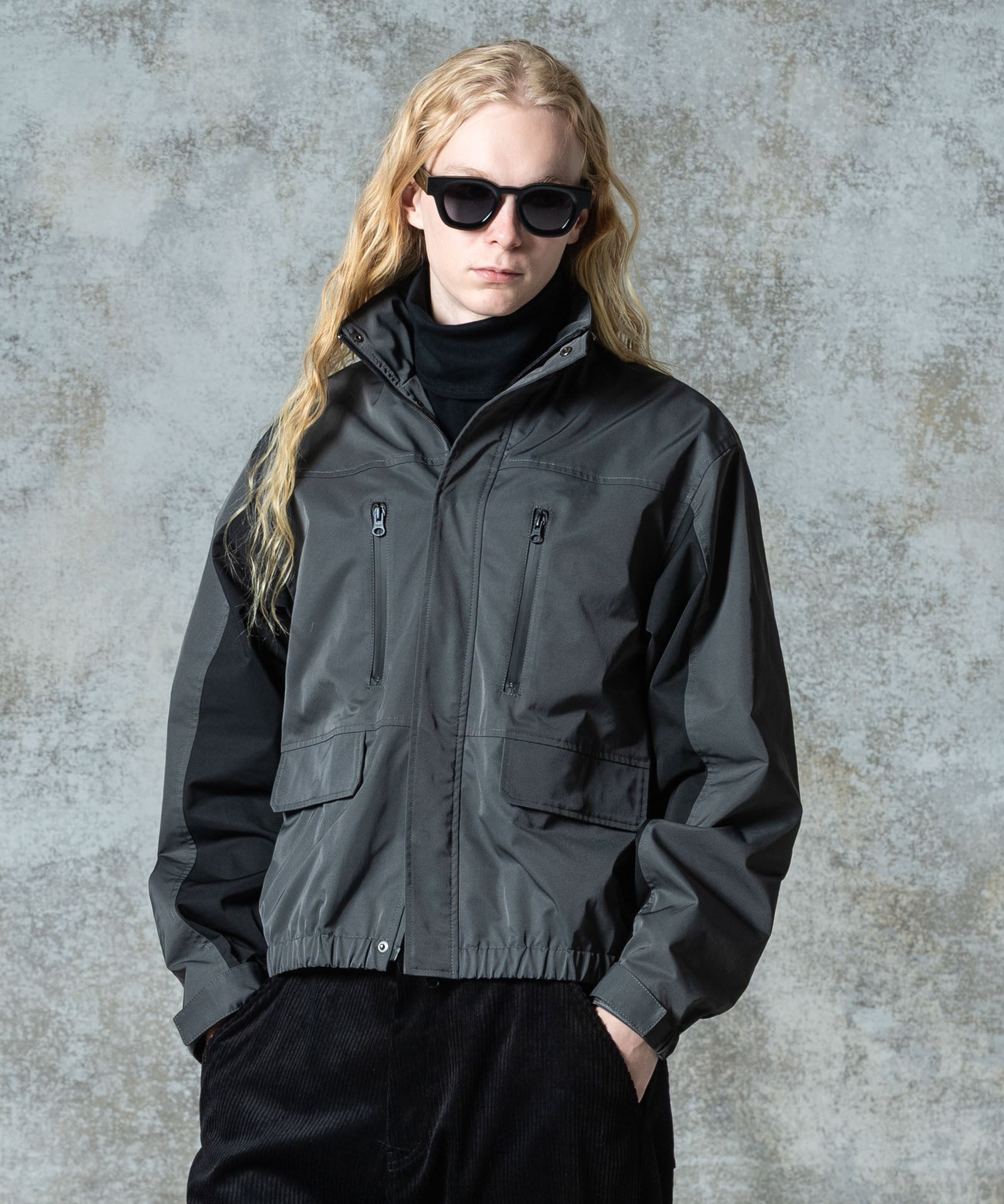 H:185 / C:78 / W:64 / H:88 着用サイズ:M