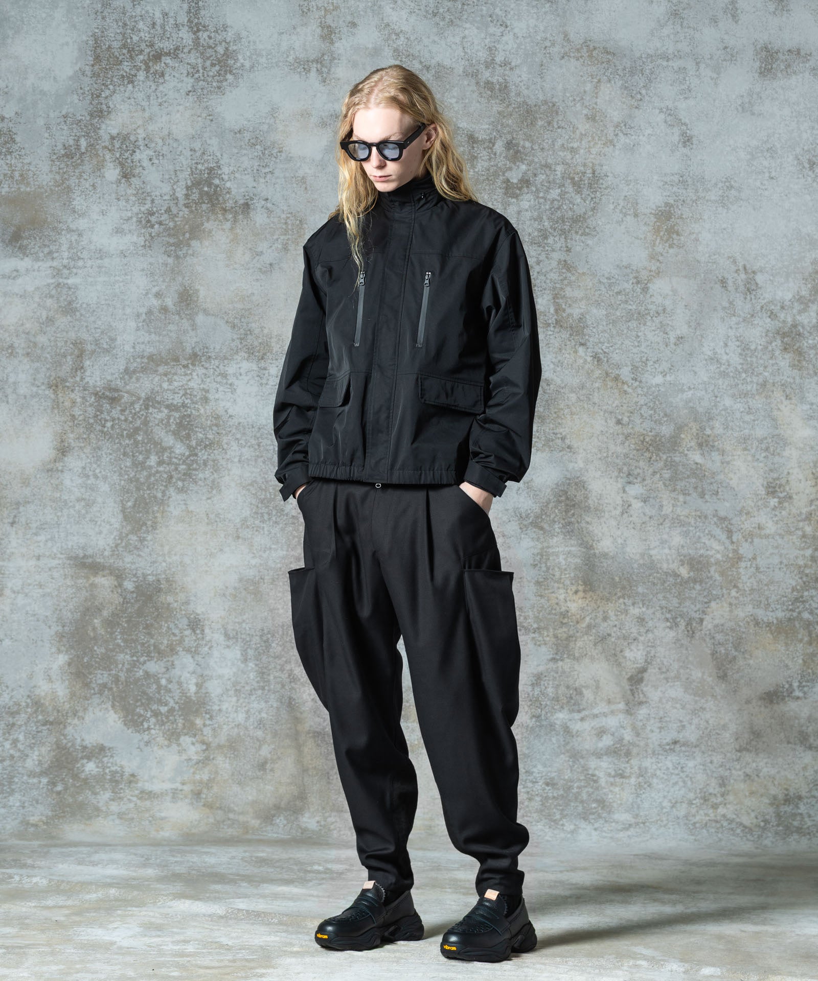 H:185 / C:78 / W:64 / H:88 着用サイズ:L