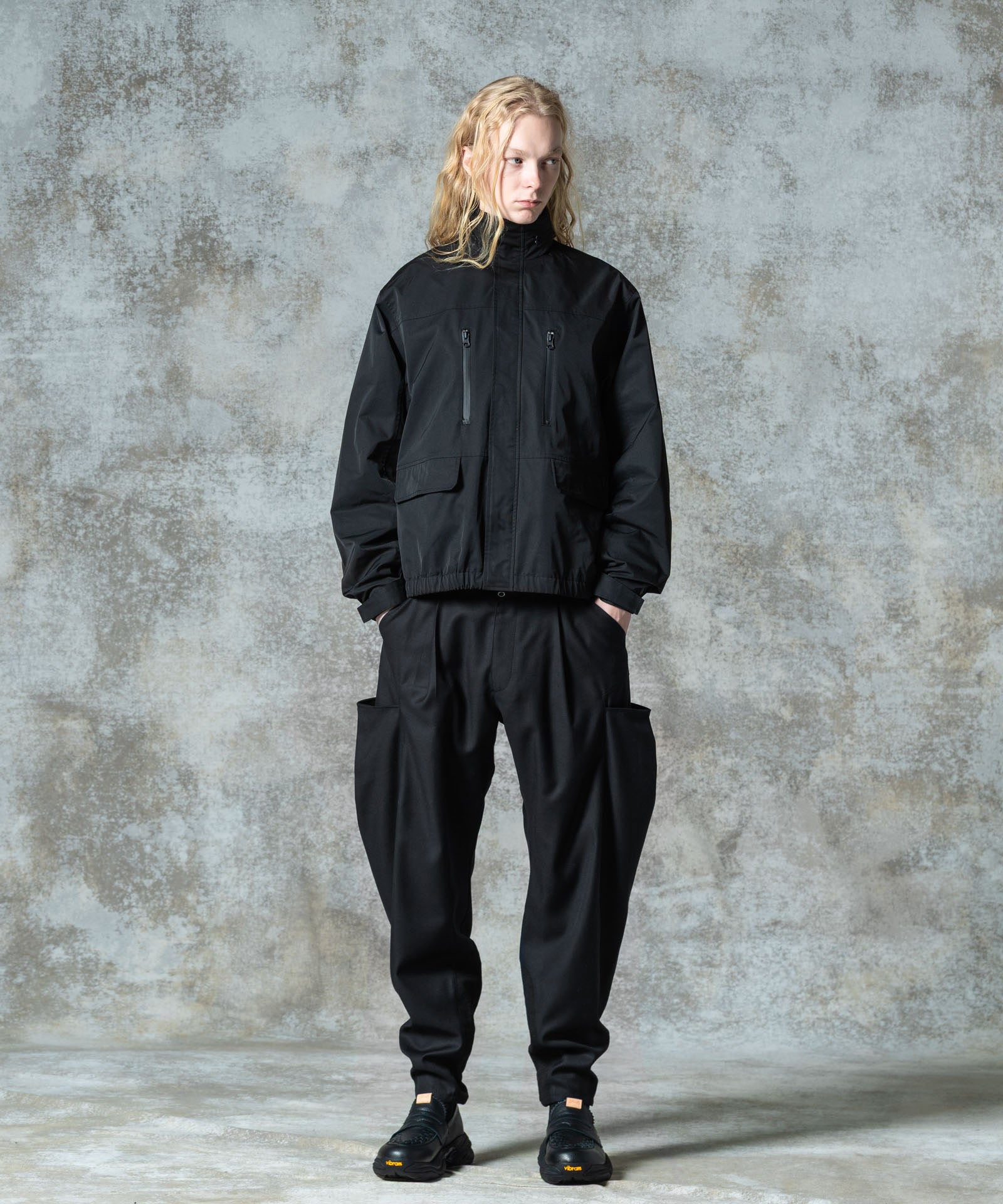 H:185 / C:78 / W:64 / H:88 着用サイズ:L