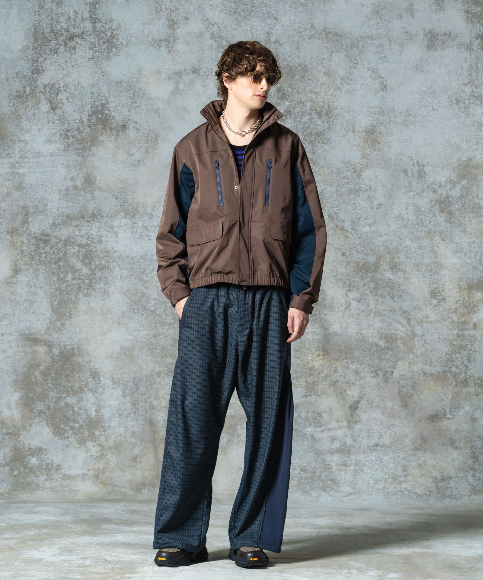 H:186 / C:89 / W:71 / H:92 着用サイズ:L