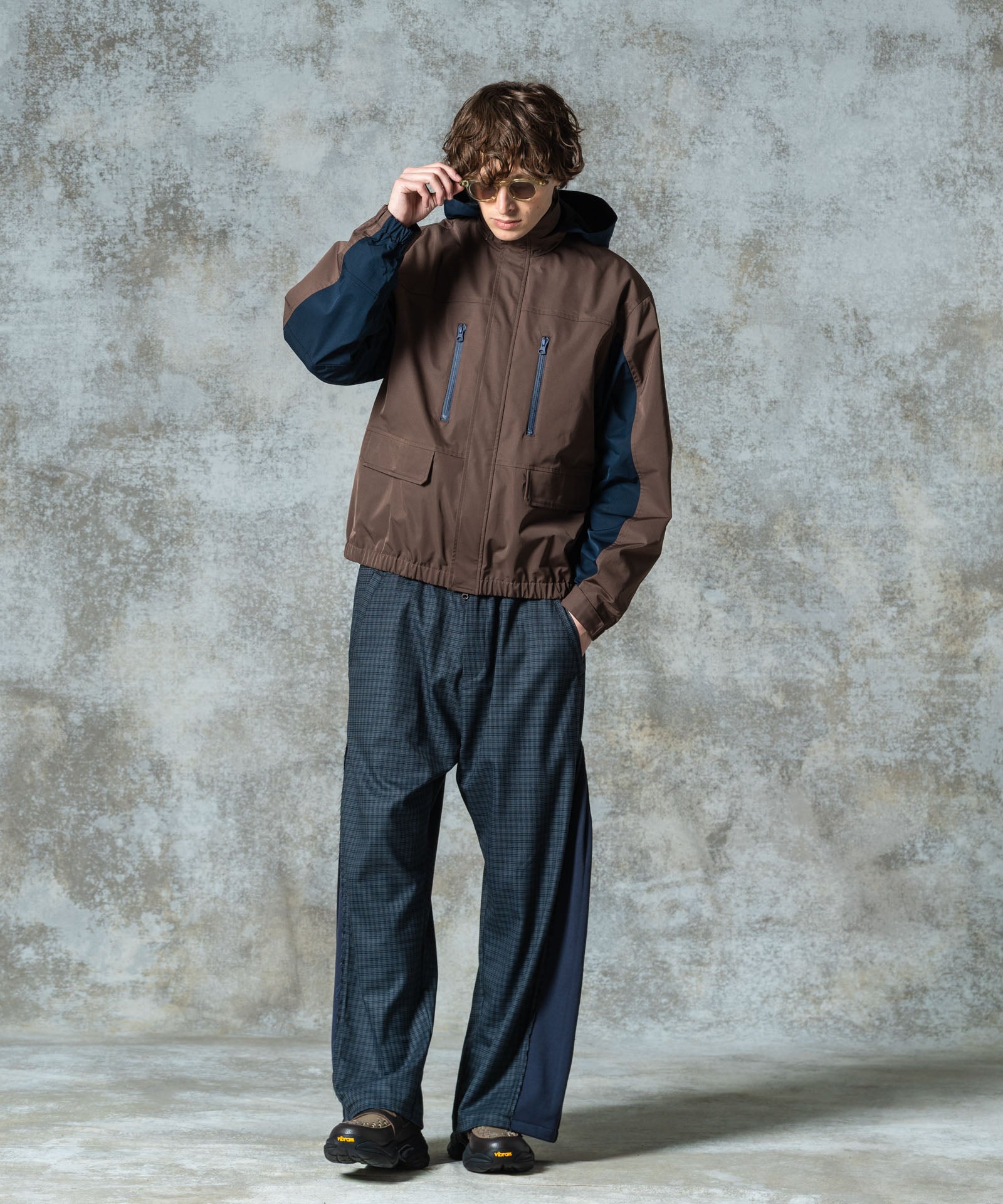 H:186 / C:89 / W:71 / H:92 着用サイズ:L