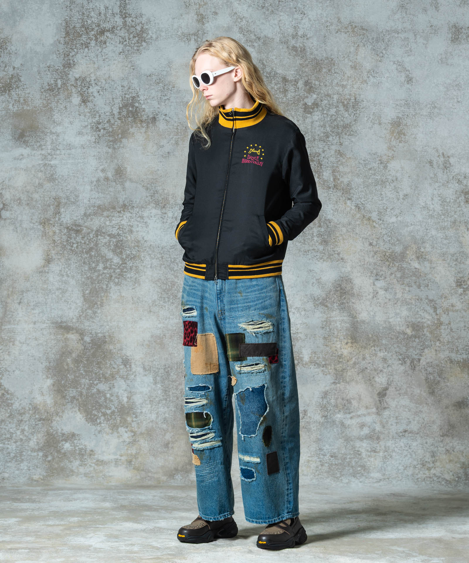 H:185 / C:78 / W:64 / H:88 着用サイズ:M