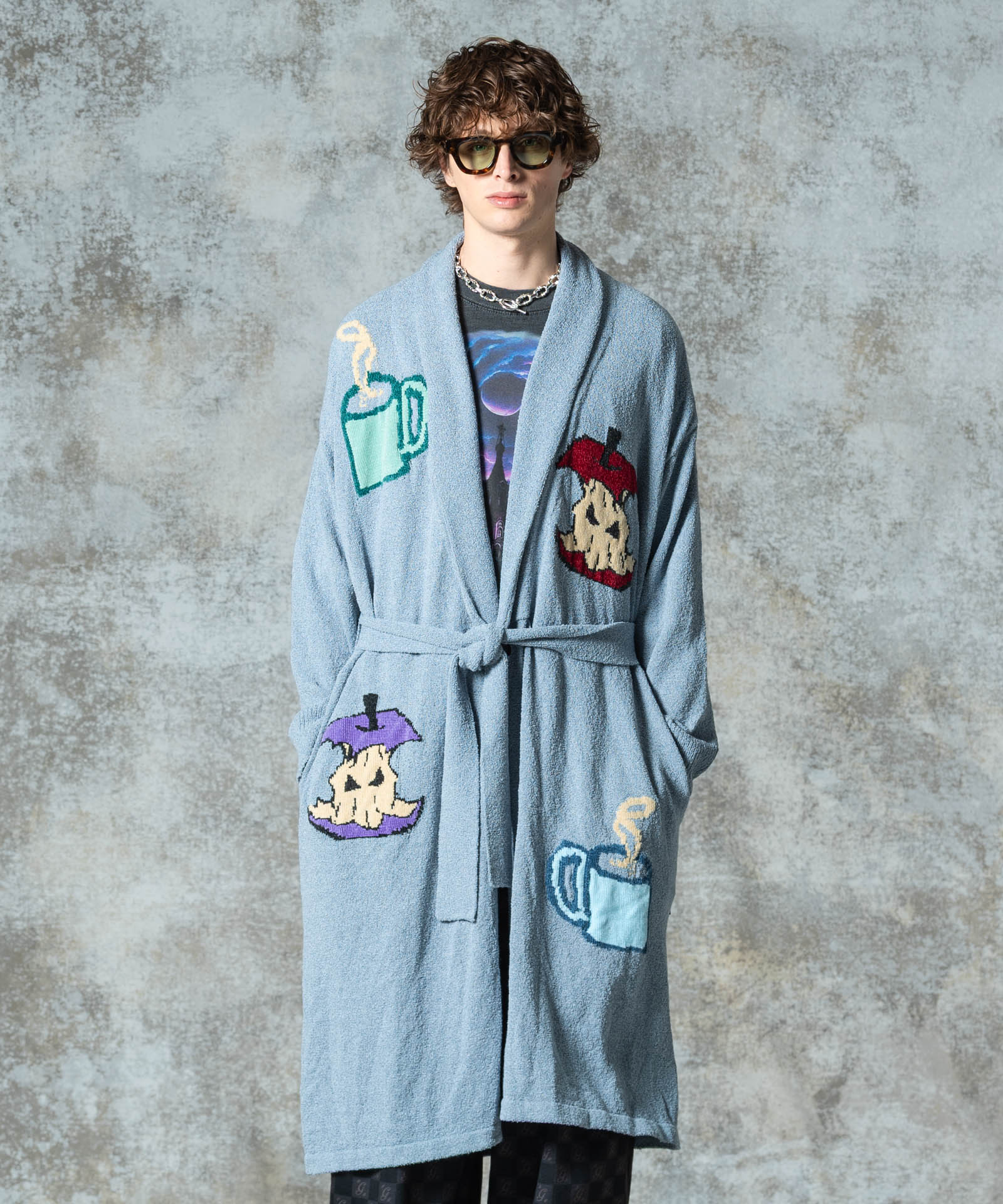 H:186 / C:89 / W:71 / H:92 着用サイズ:M