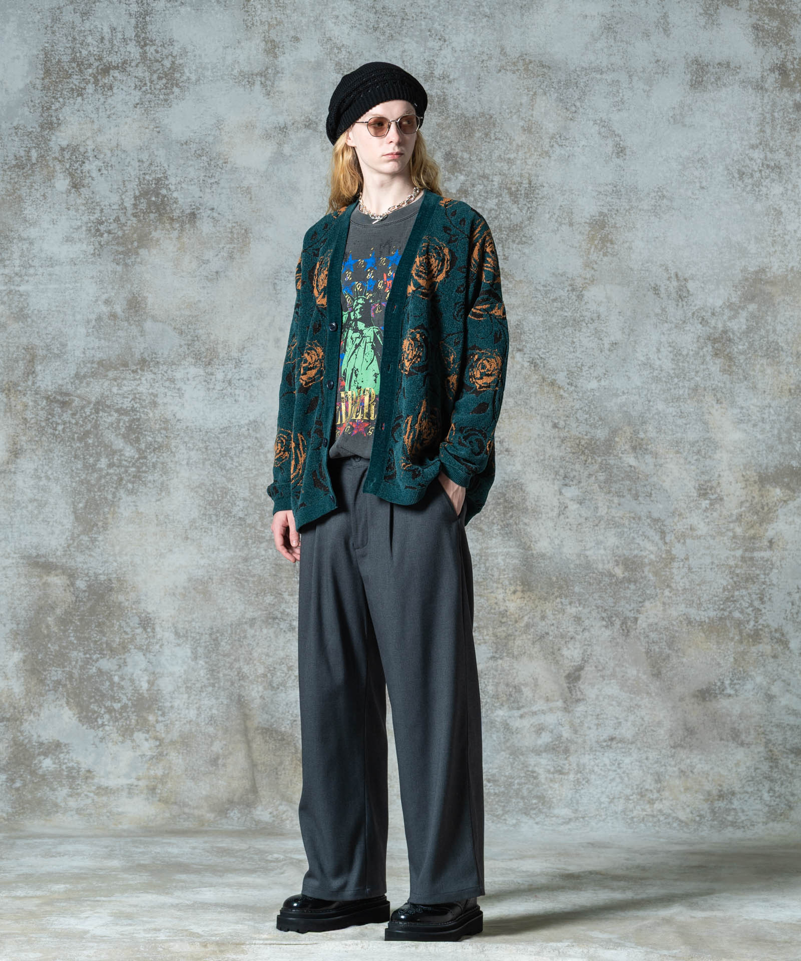 H:185 / C:78 / W:64 / H:88 着用サイズ:L