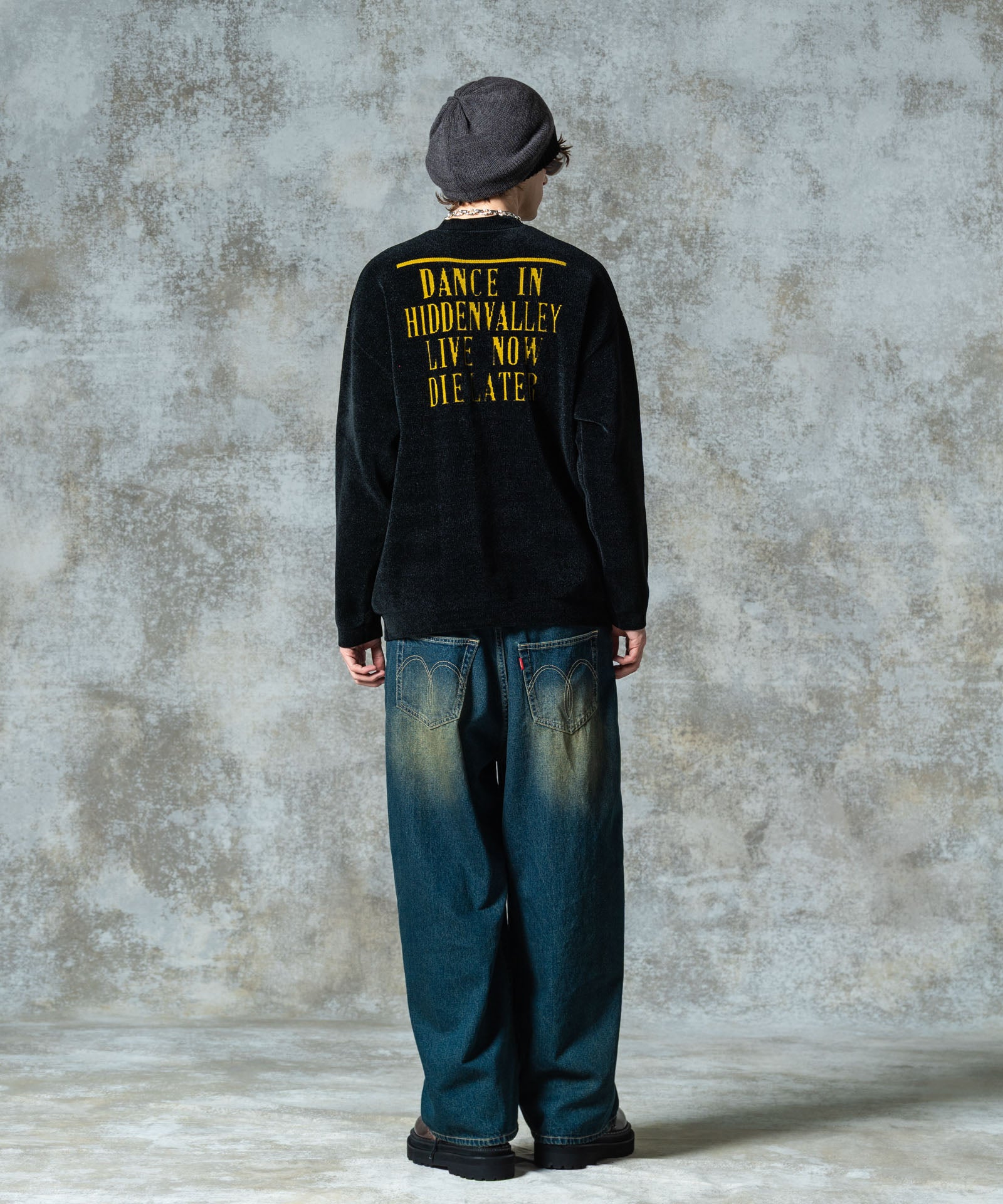 H:186 / C:89 / W:71 / H:92 着用サイズ:M