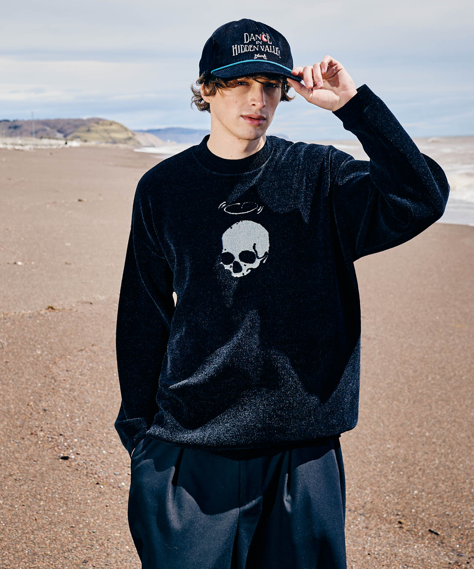 H:186 / C:89 / W:71 / H:92 着用サイズ:M