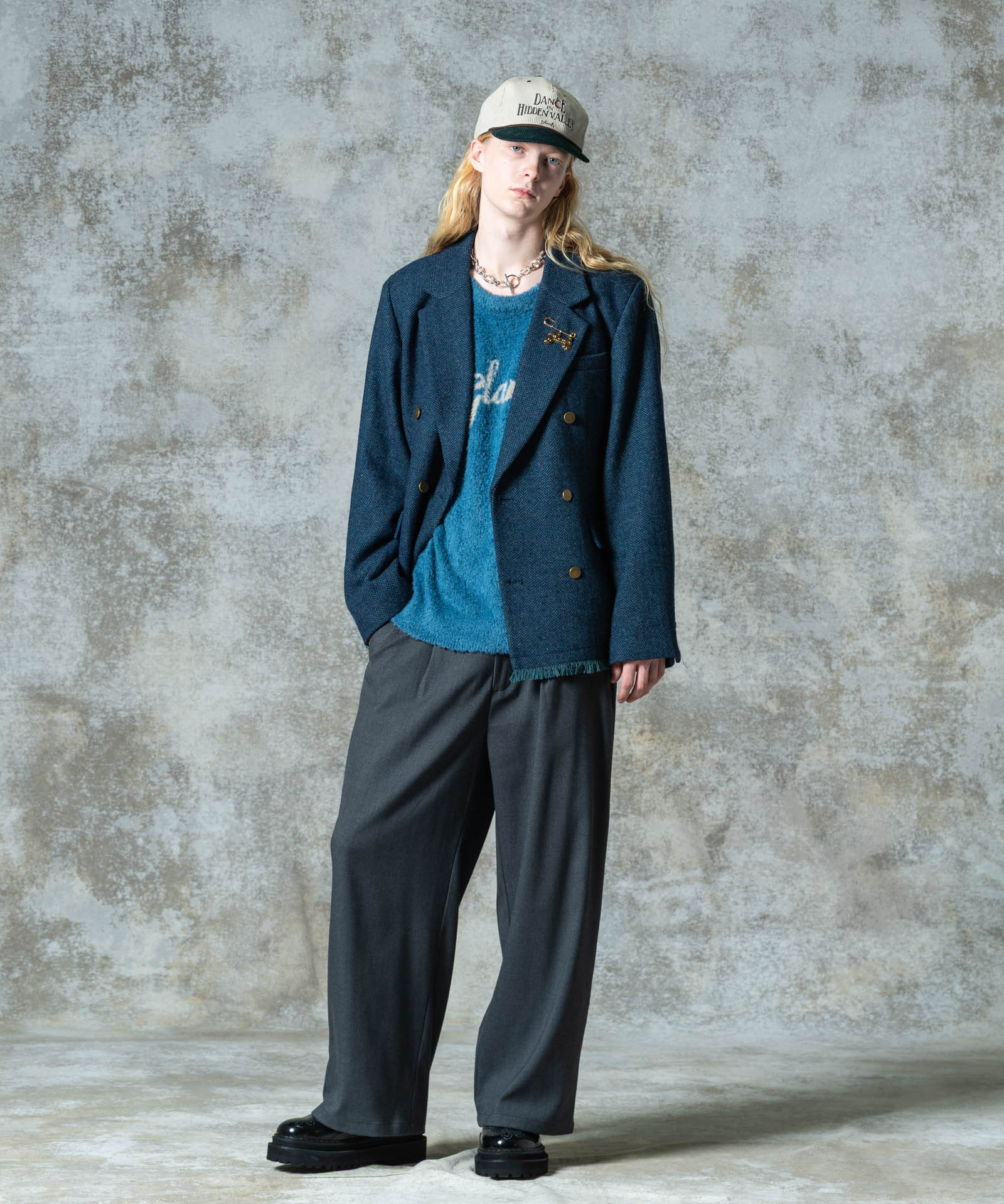 H:185 / C:78 / W:64 / H:88 着用サイズ:L