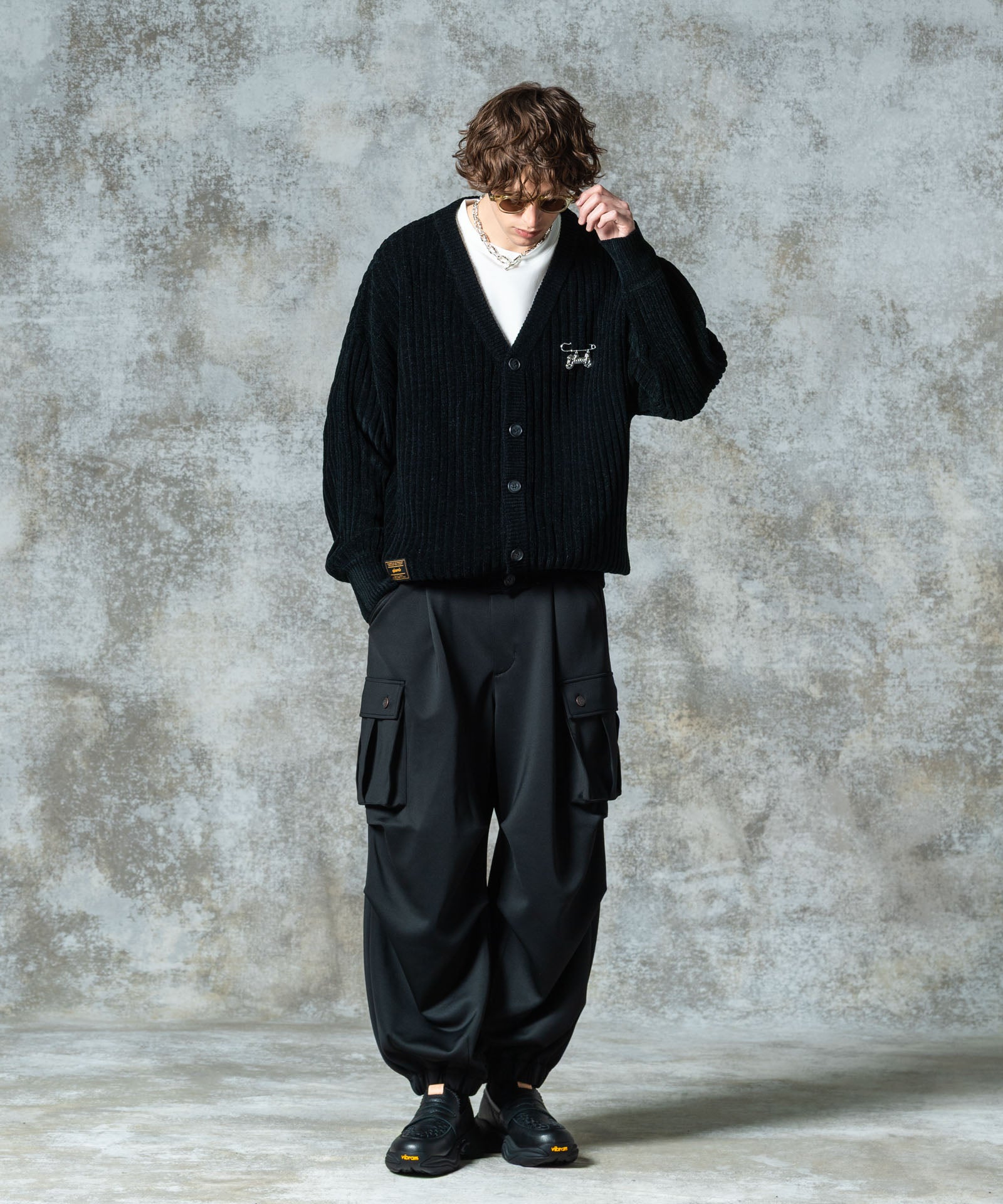 H:186 / C:89 / W:71 / H:92 着用サイズ:M