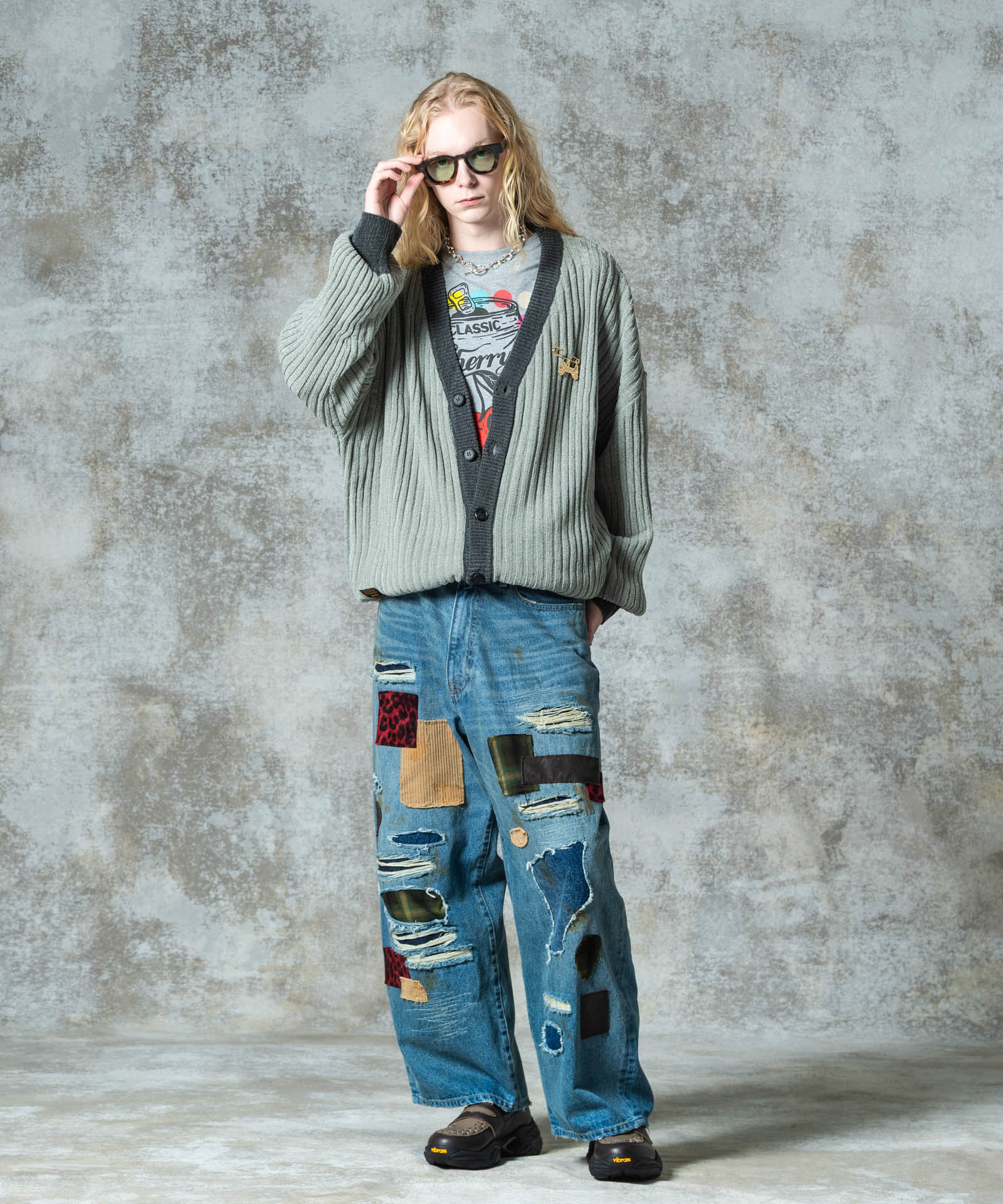 H:185 / C:78 / W:64 / H:88 着用サイズ:L