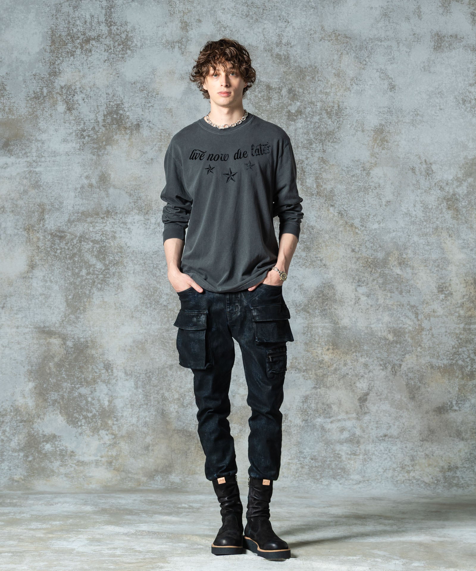 H:186 / C:89 / W:71 / H:92 着用サイズ:M