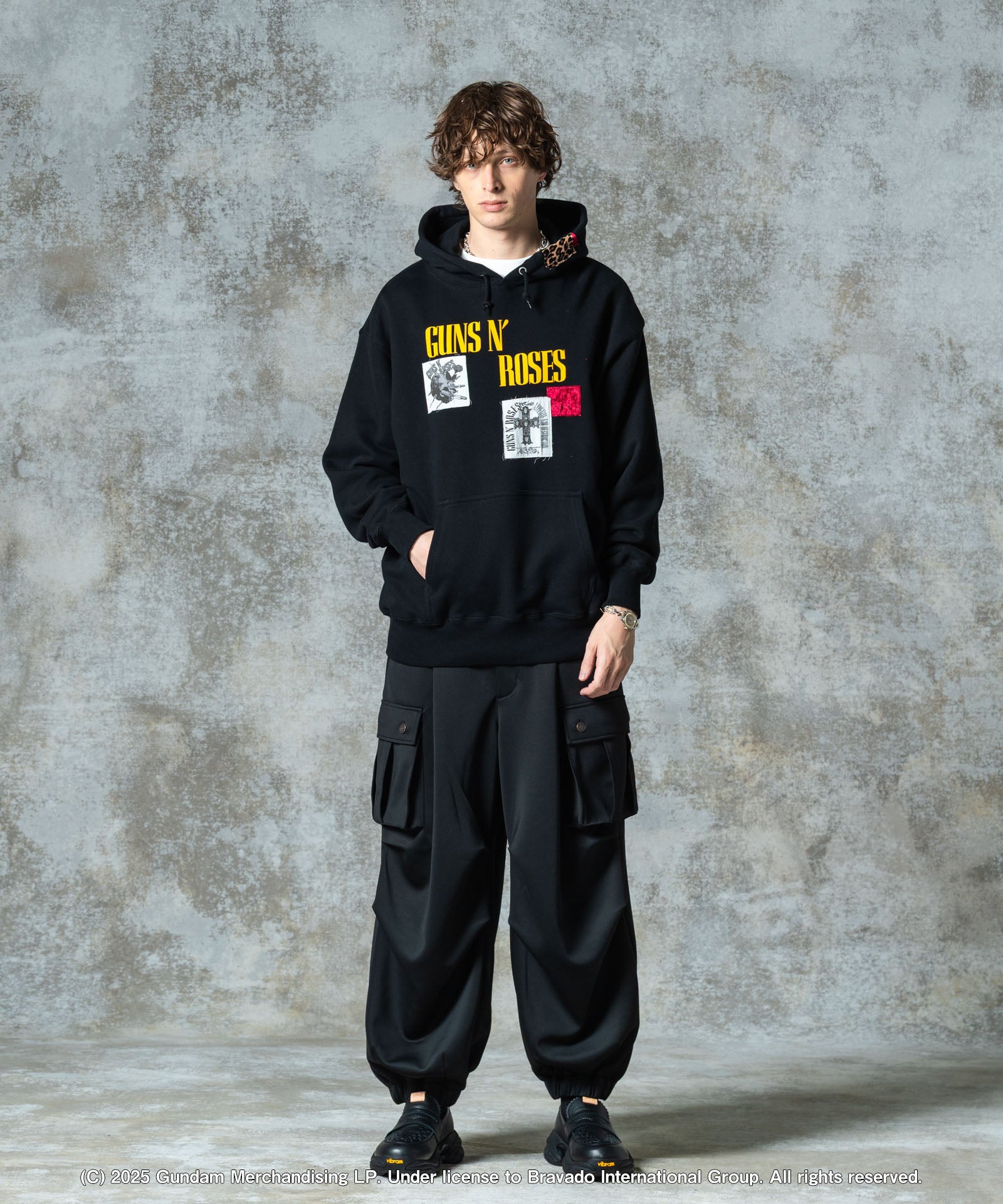 H:186 / C:89 / W:71 / H:92 着用サイズ:M