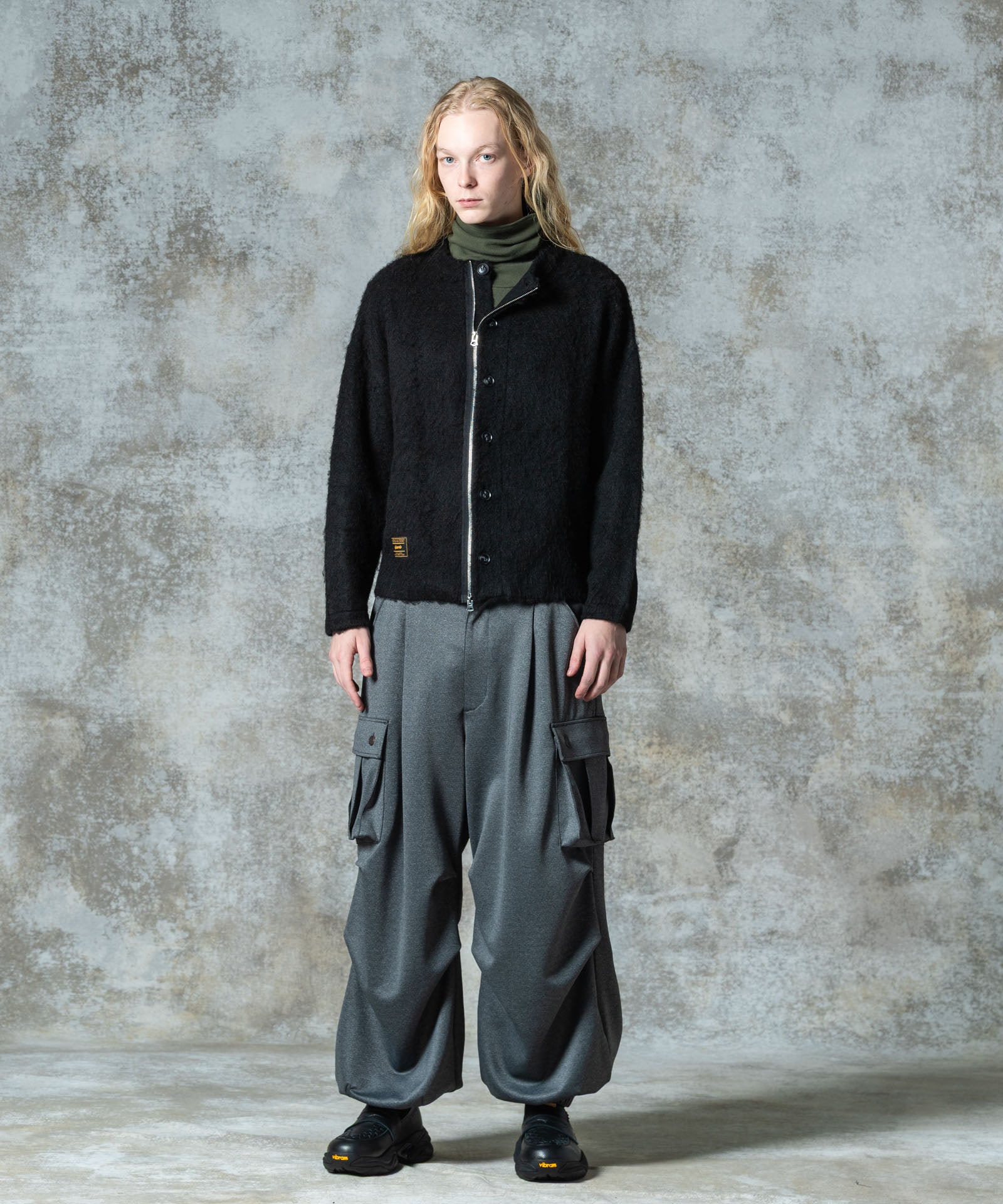 H:185 / C:78 / W:64 / H:88 着用サイズ:L