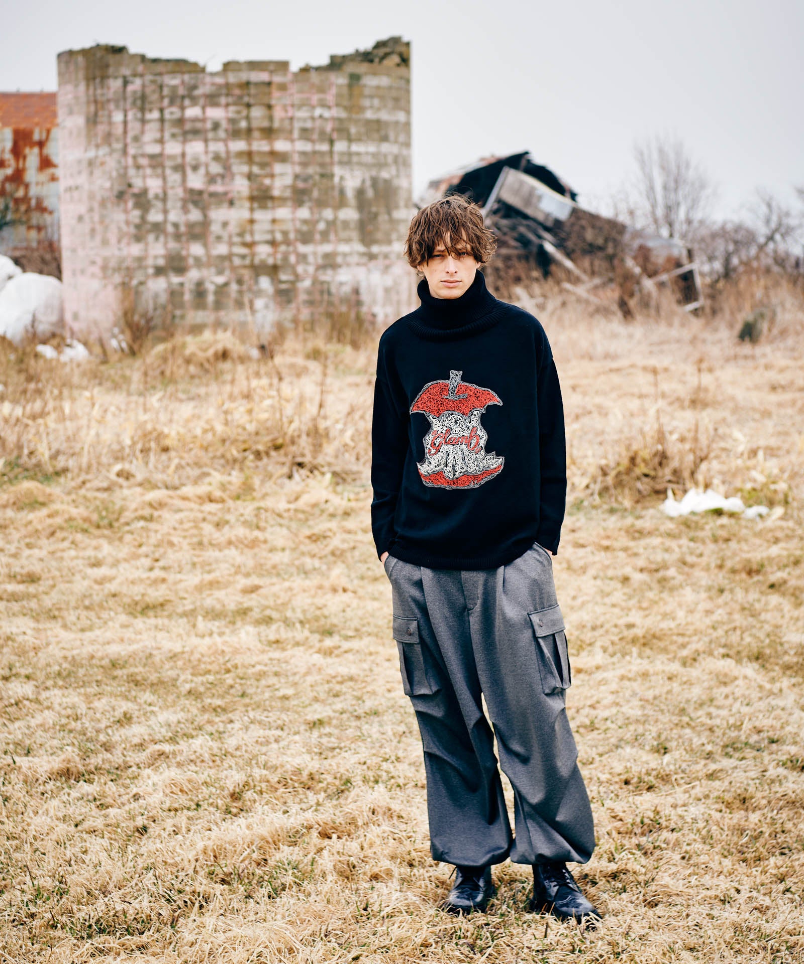 H:186 / C:89 / W:71 / H:92 着用サイズ:L